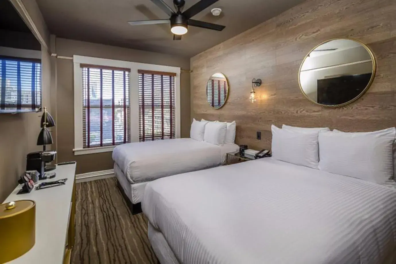 Bed in HTL 587, Ascend Hotel Collection Bed in HTL 587, Ascend Hotel Collection