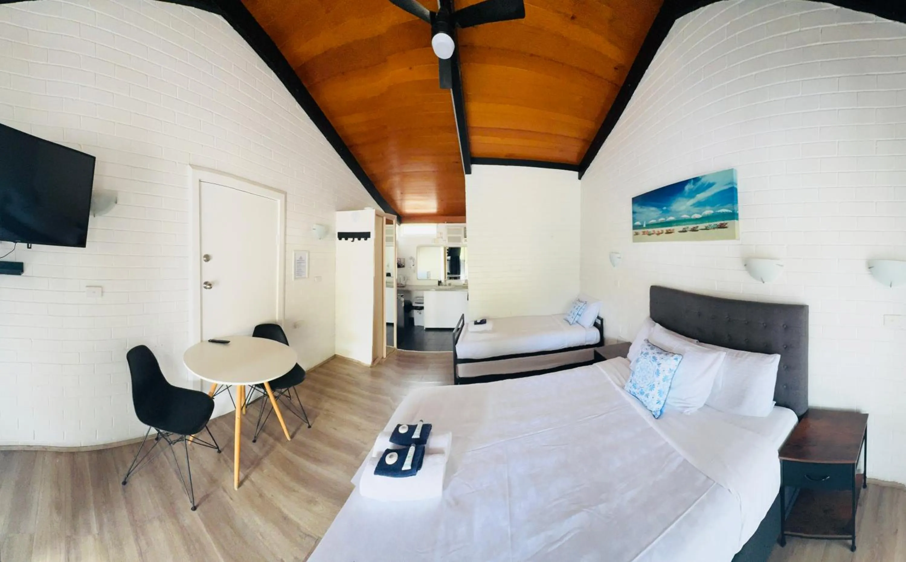 Bedroom, Bed in Jetty Motel The Entrance