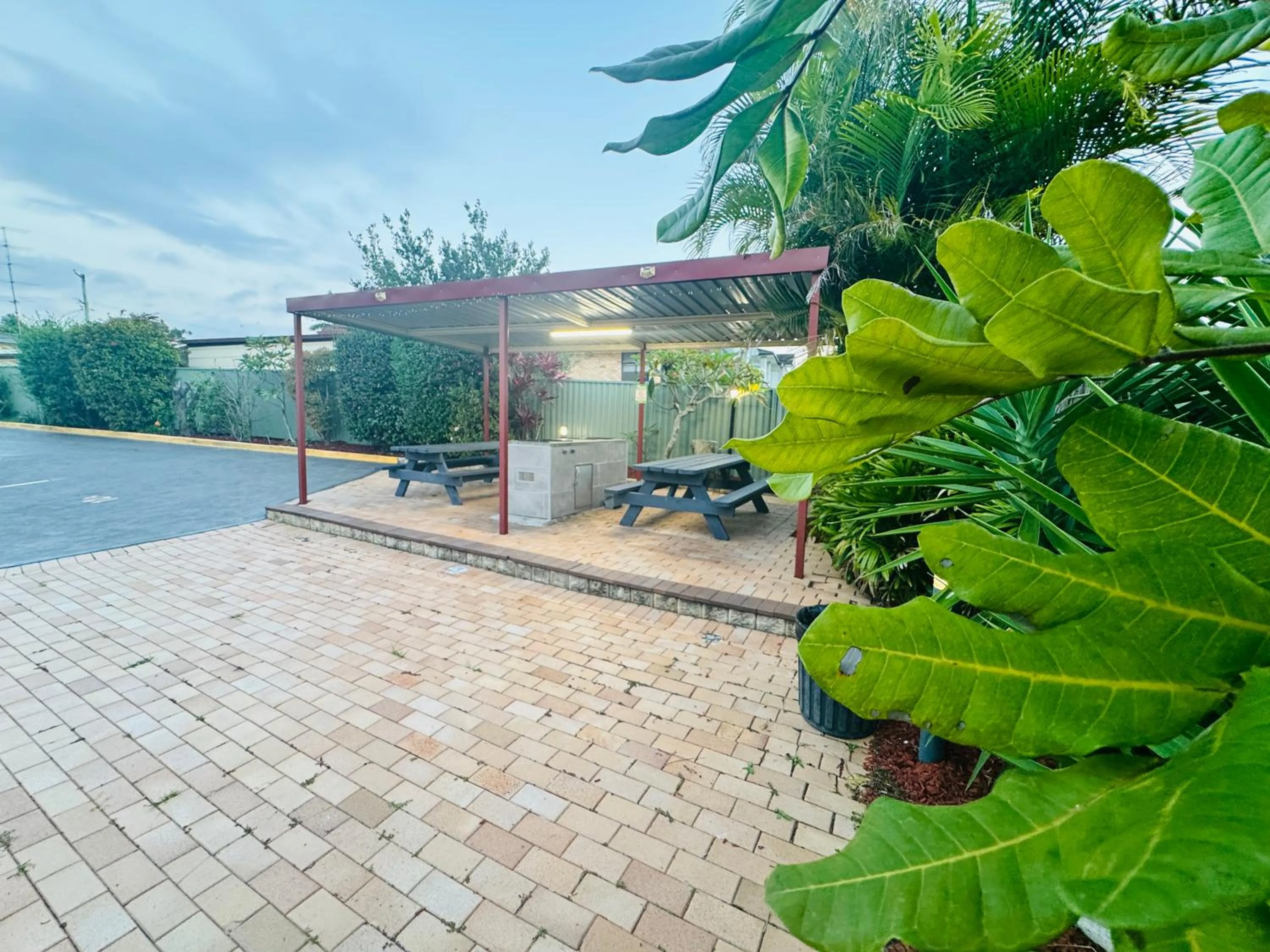 BBQ facilities in Jetty Motel The Entrance