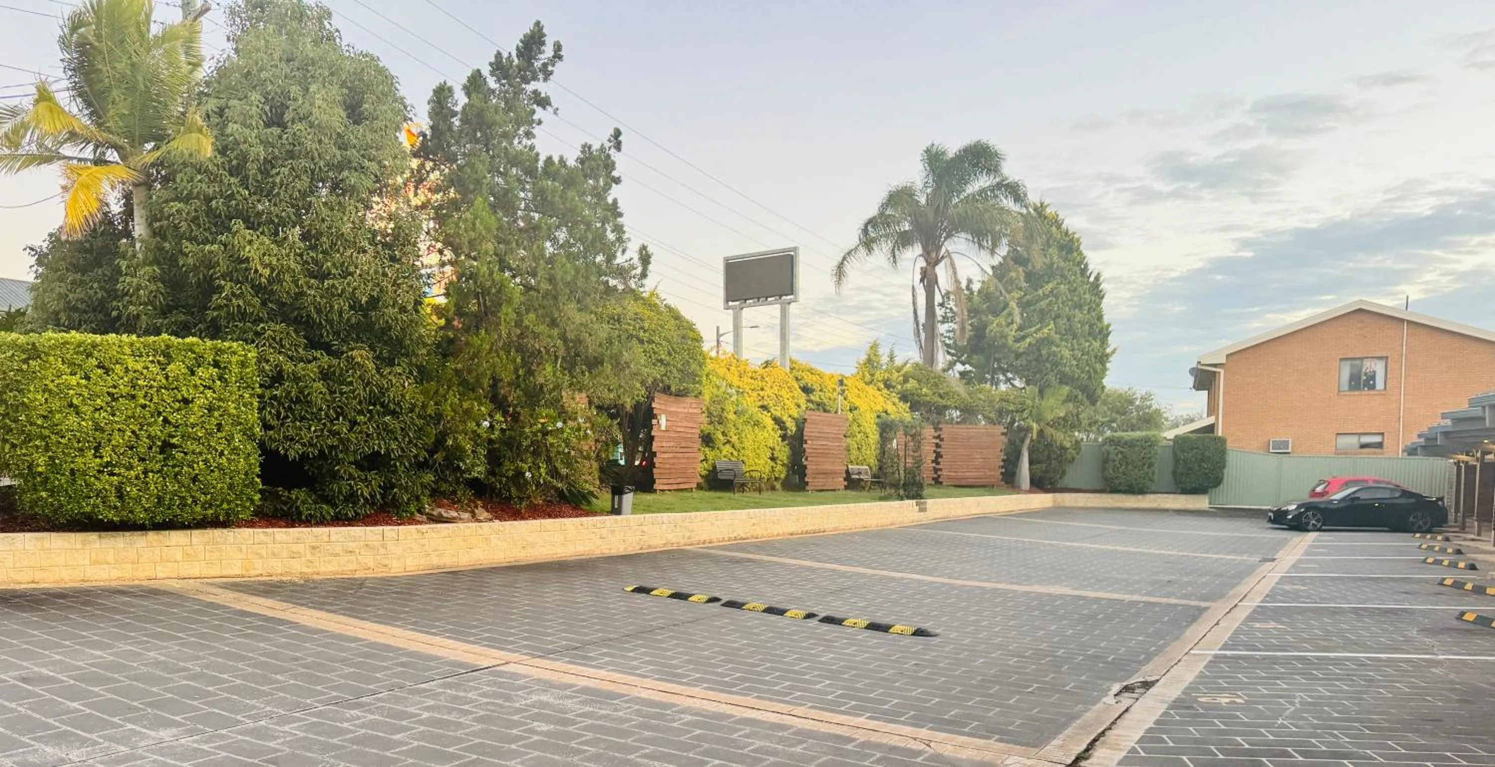 Garden in Jetty Motel The Entrance