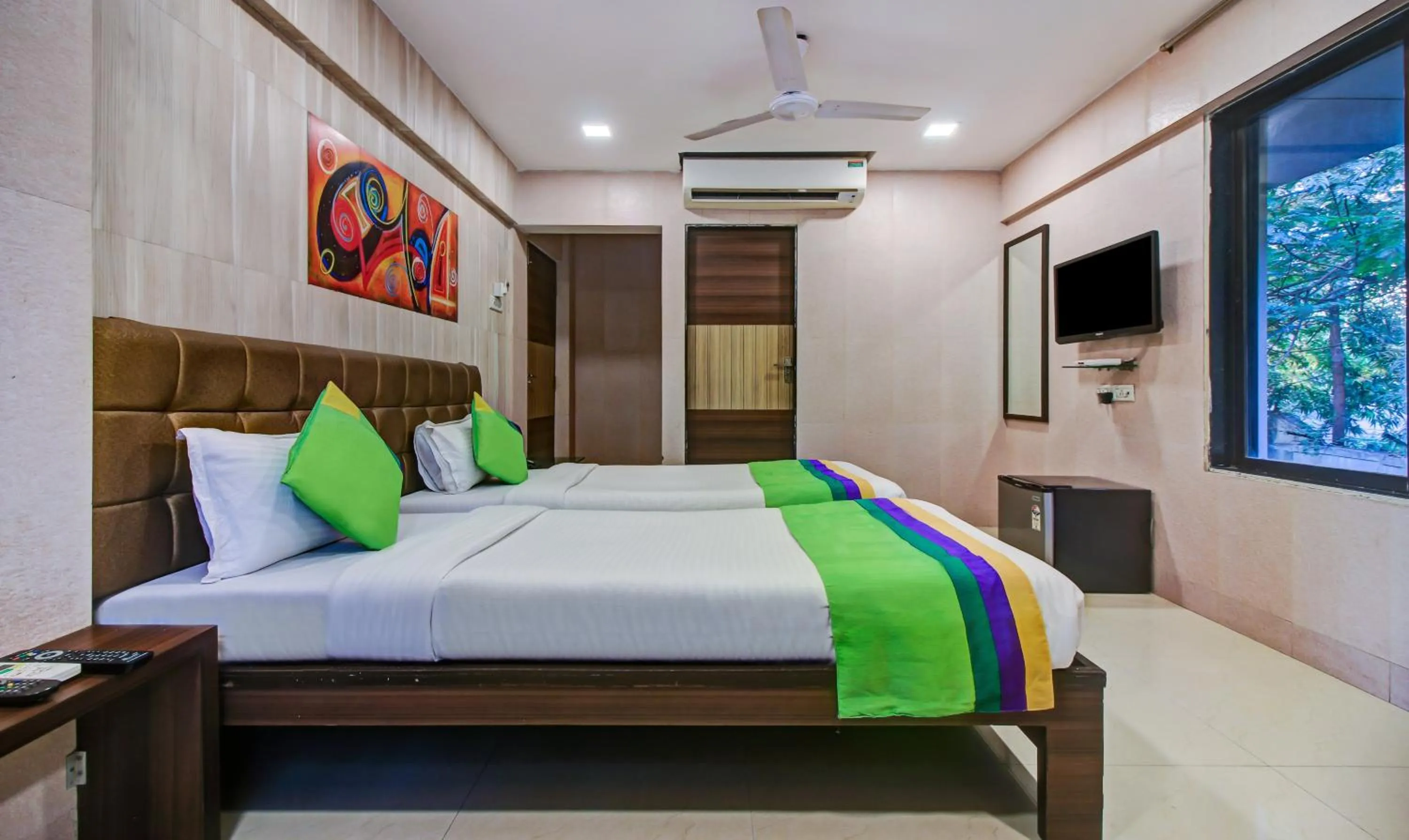 TV and multimedia, Bed in Treebo Lake Bloom Powai