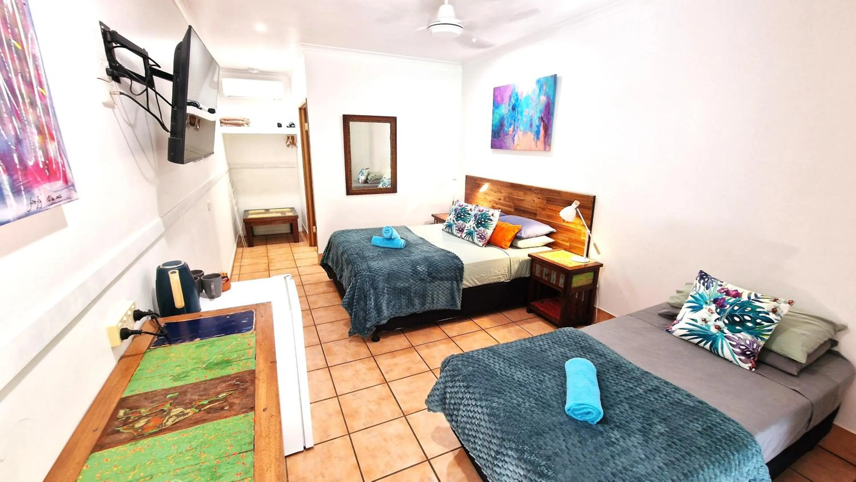 Bed in Rainforest Motel