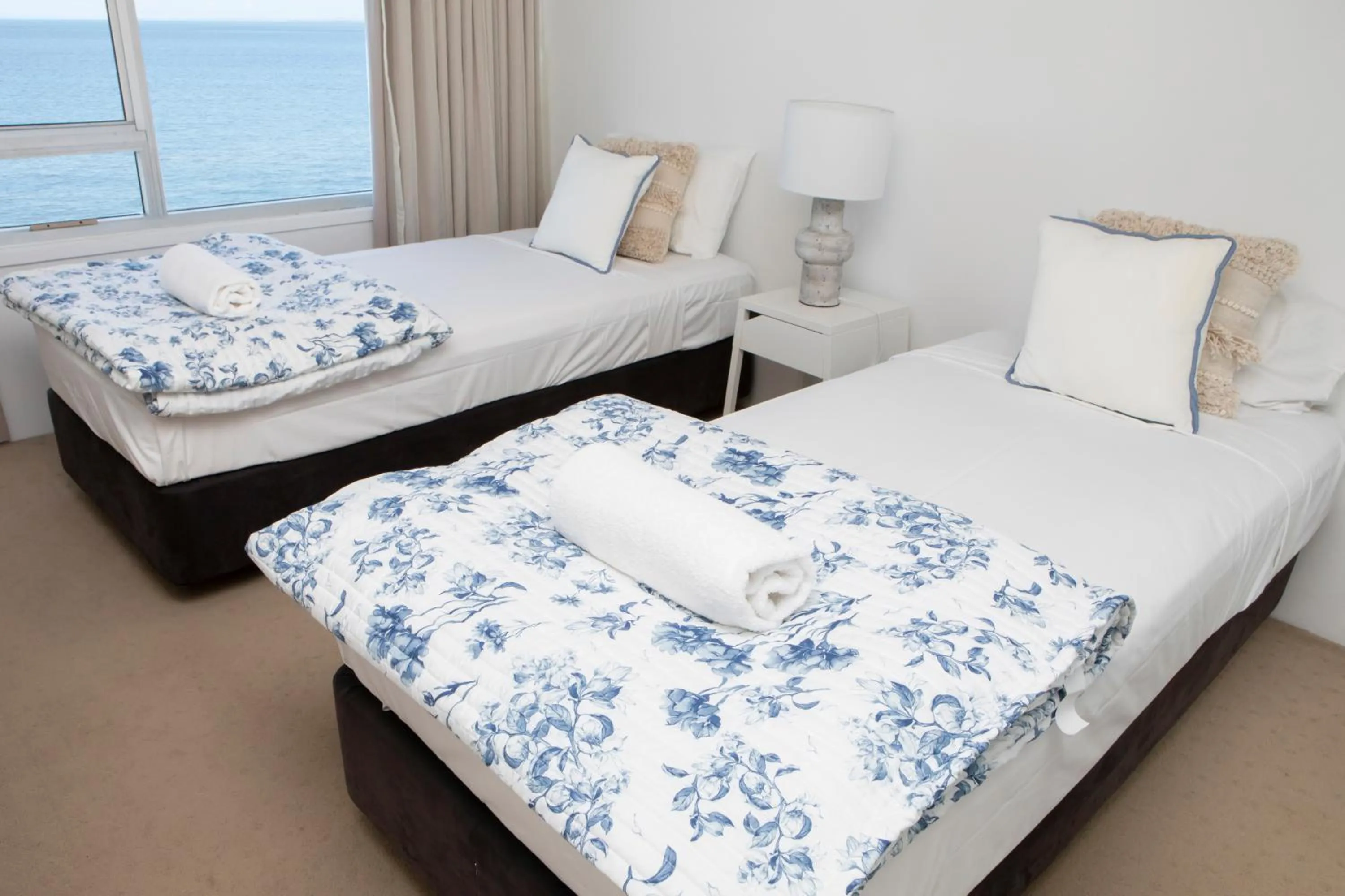 Bed in Pacific Plaza Apartments