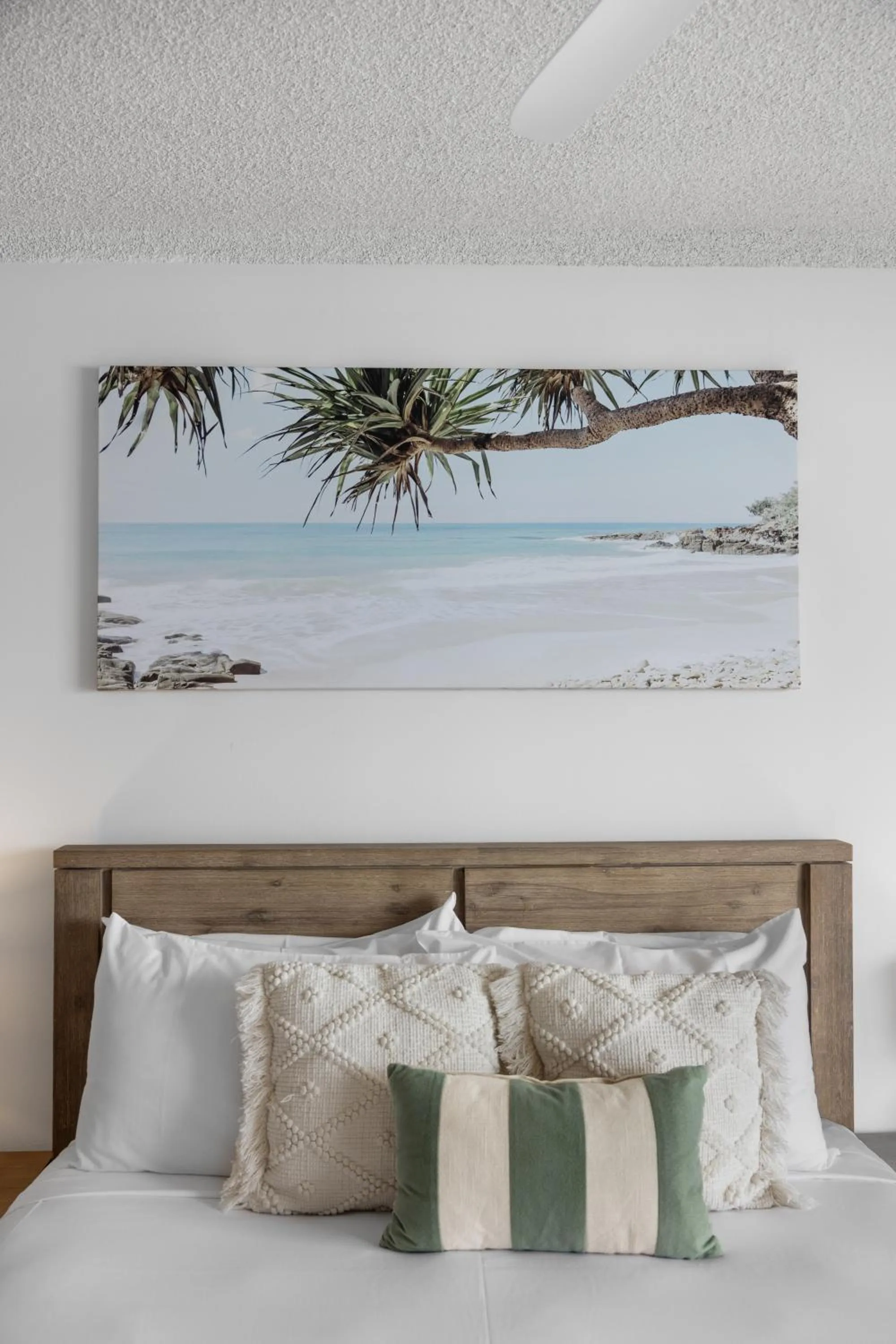 Bed in Pacific Plaza Apartments