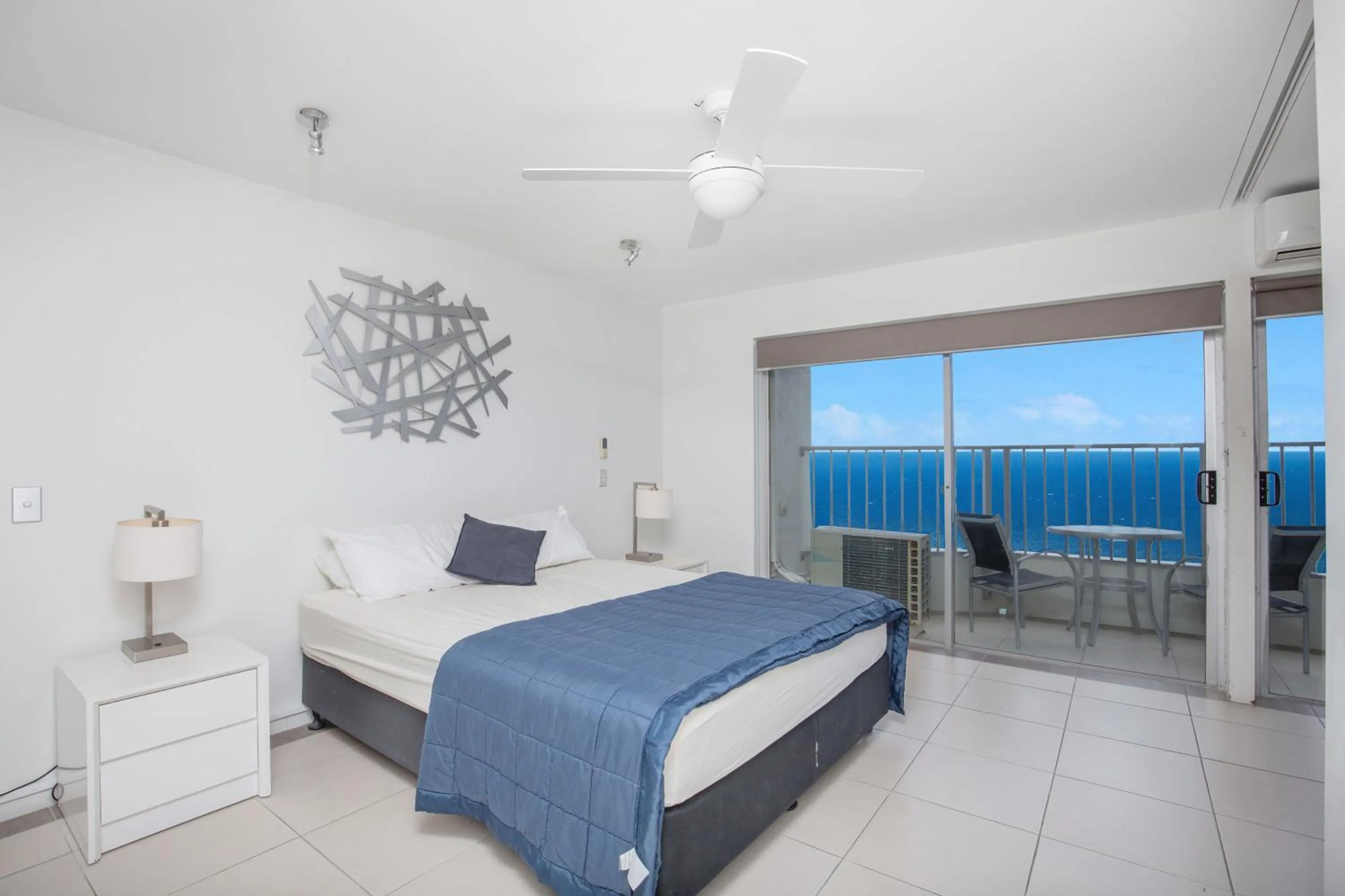 Bed in Pacific Plaza Apartments