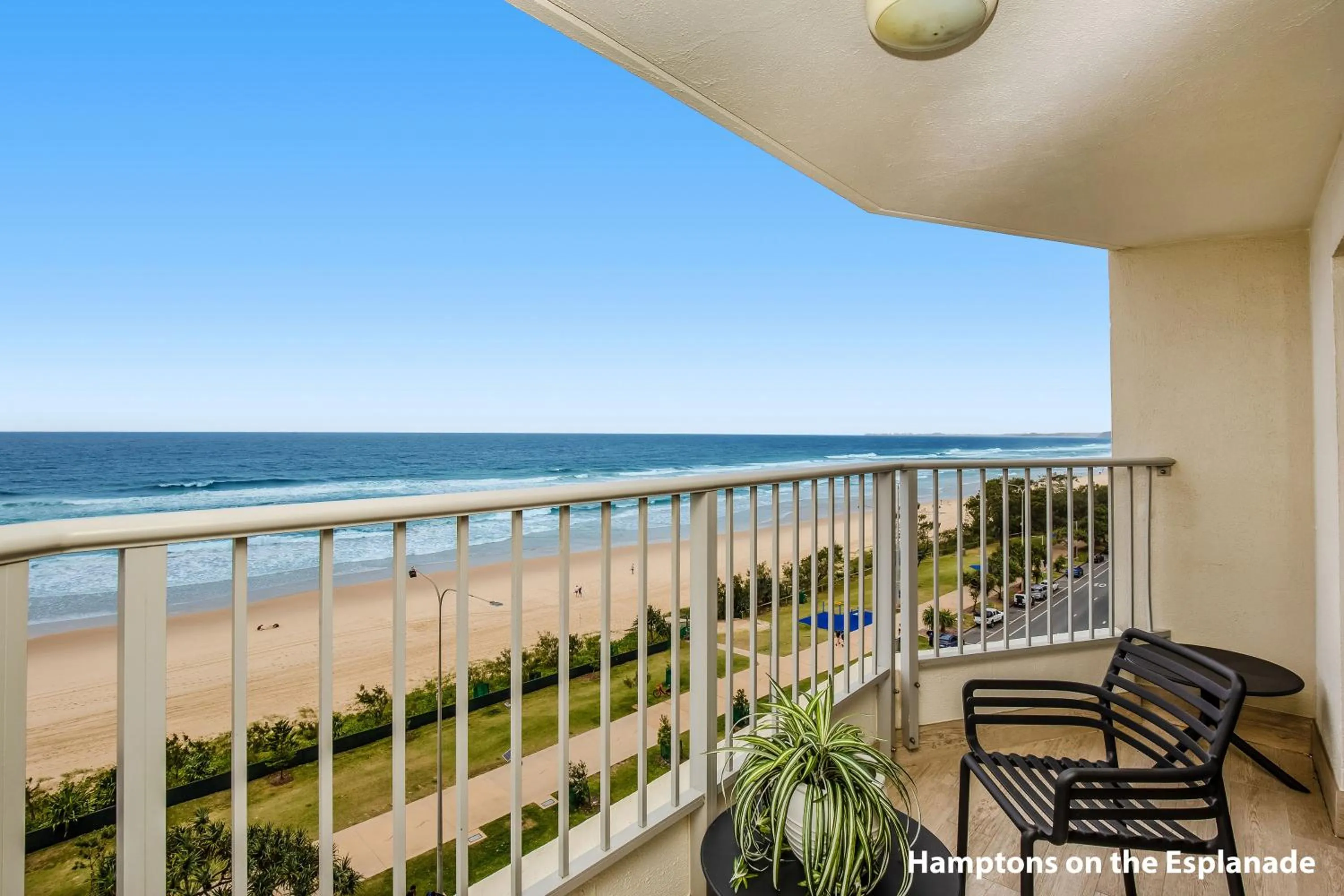 Pacific Plaza Apartments