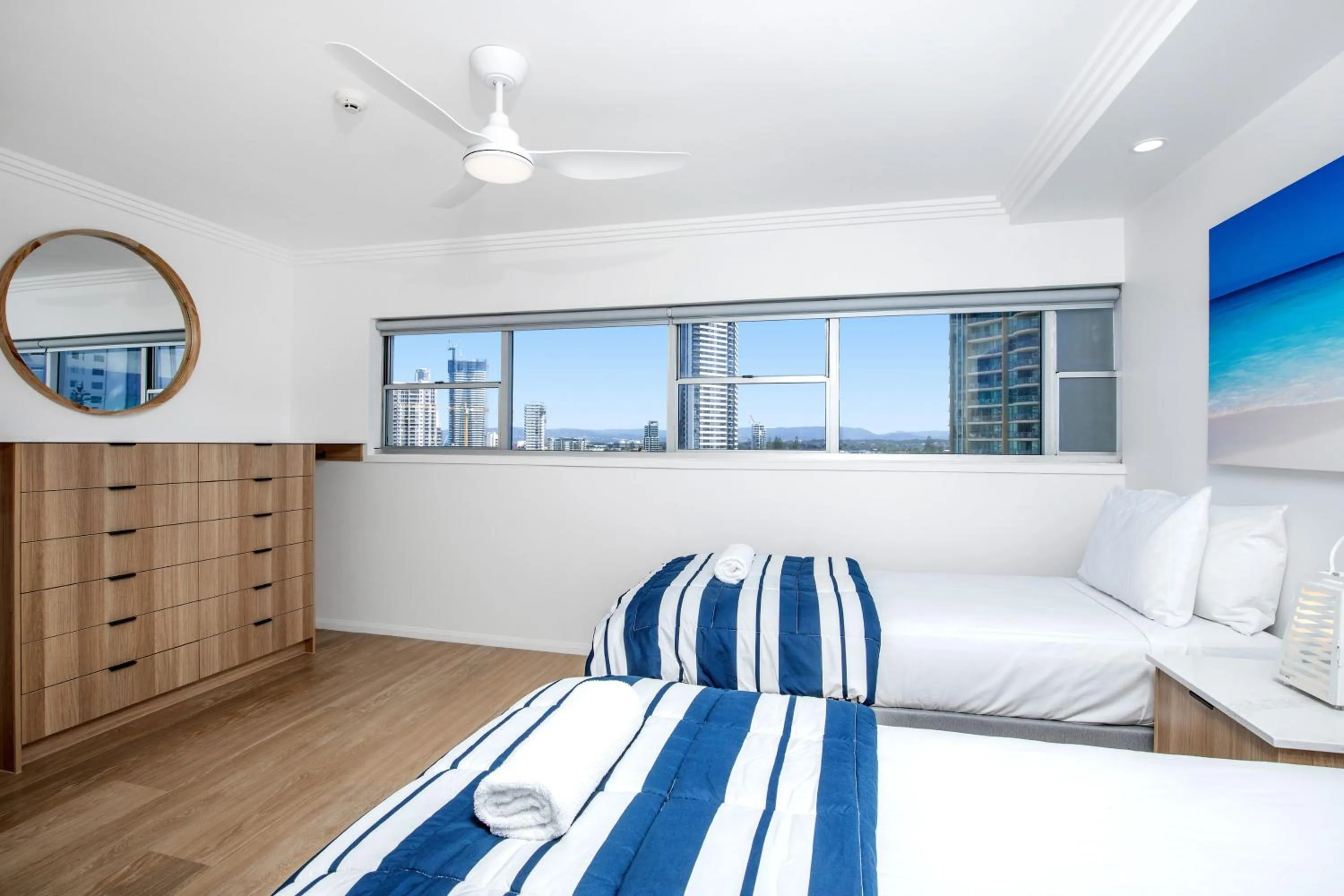 Bed in Pacific Plaza Apartments