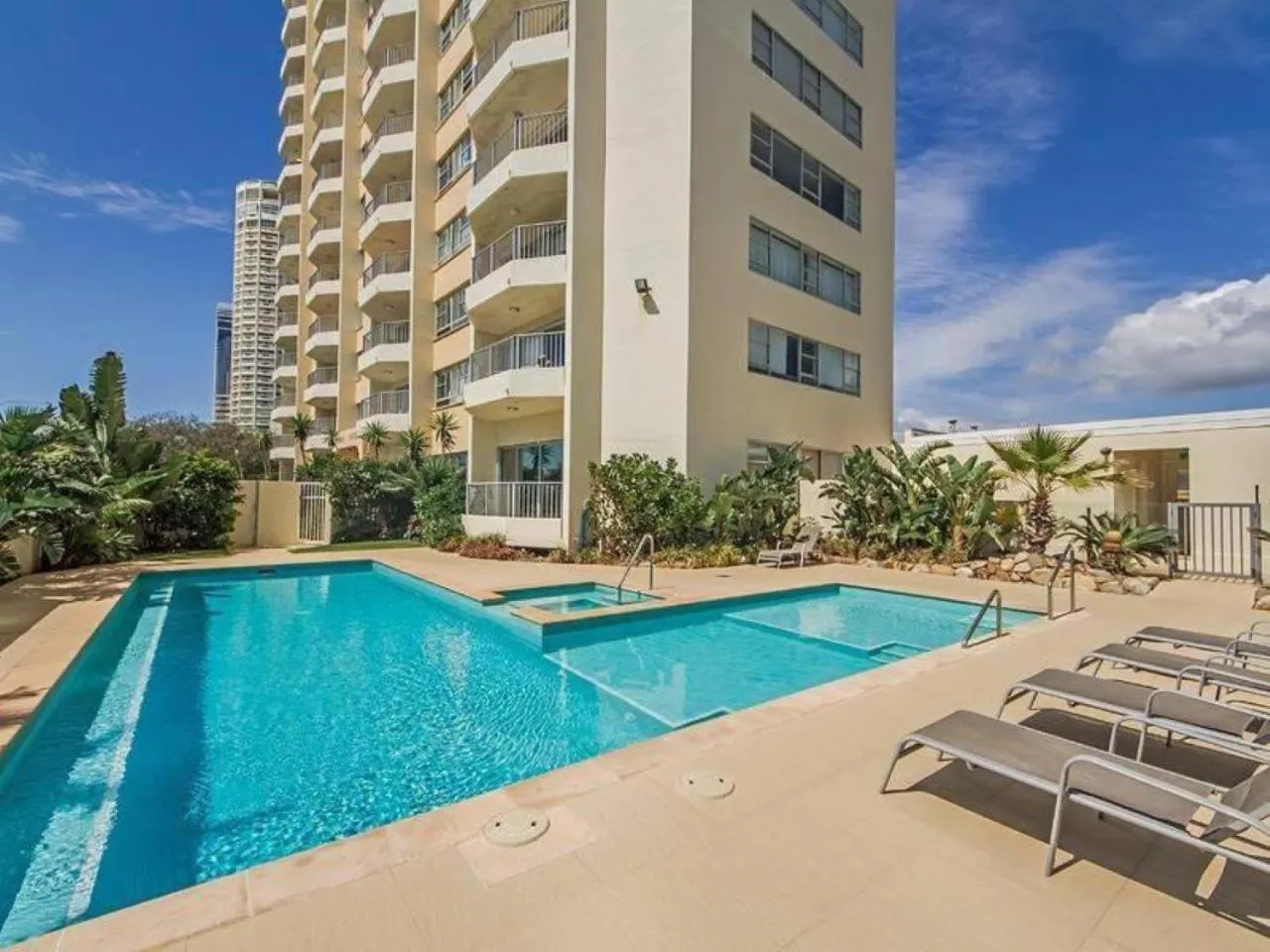 Pool view in Pacific Plaza Apartments