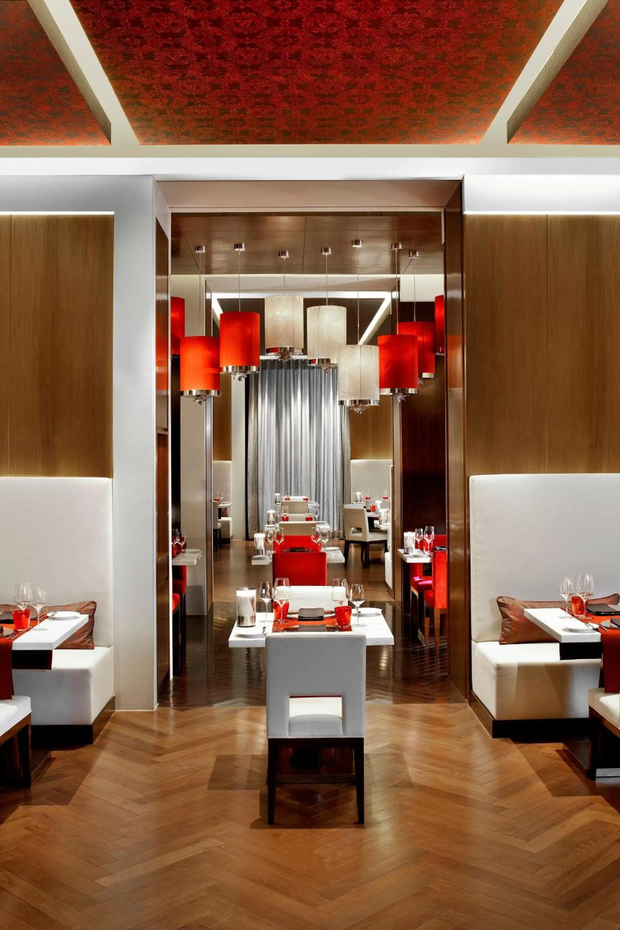 Restaurant/places to eat in The St. Regis Bangkok