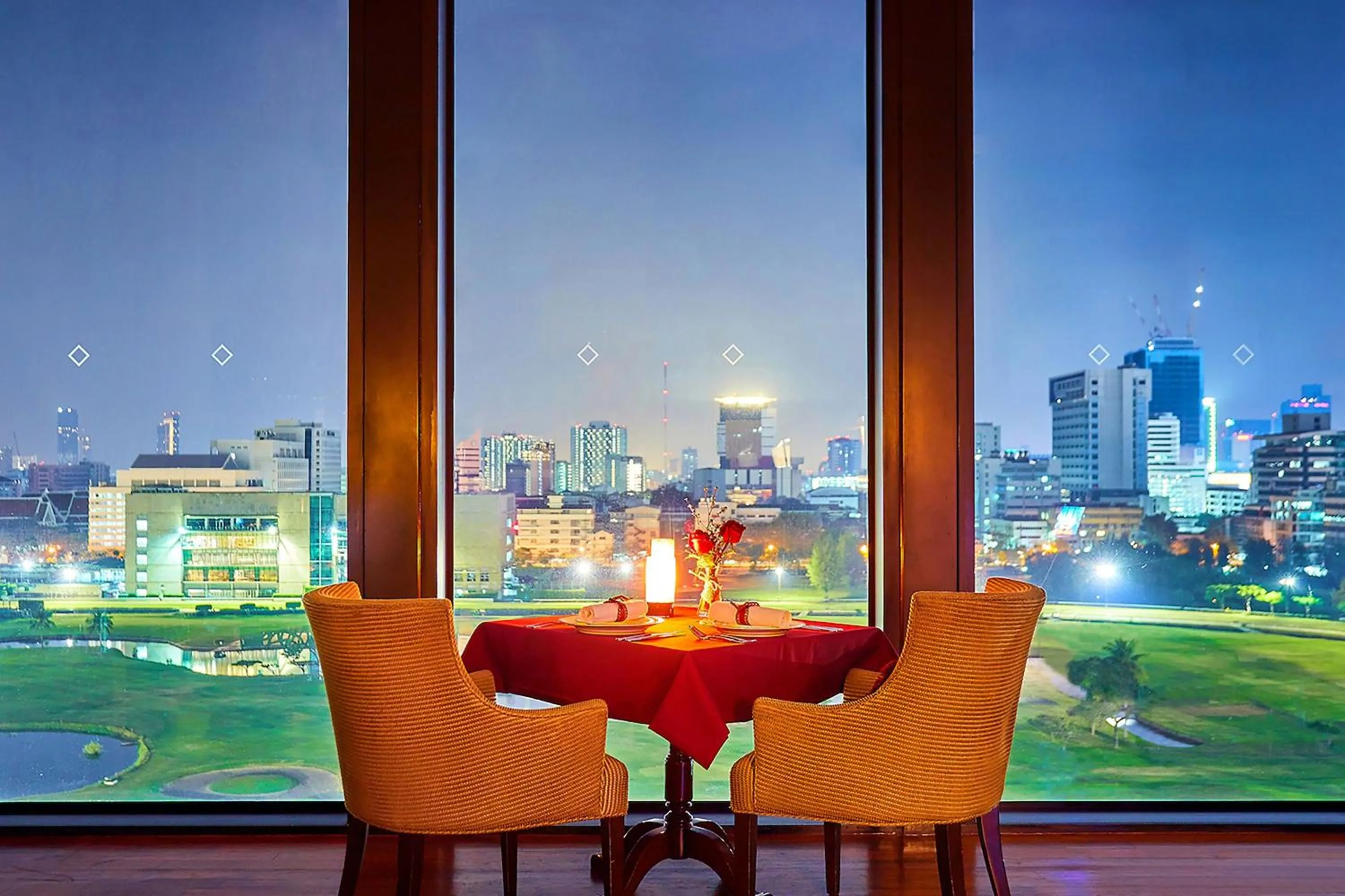Lounge or bar in The St. Regis Bangkok