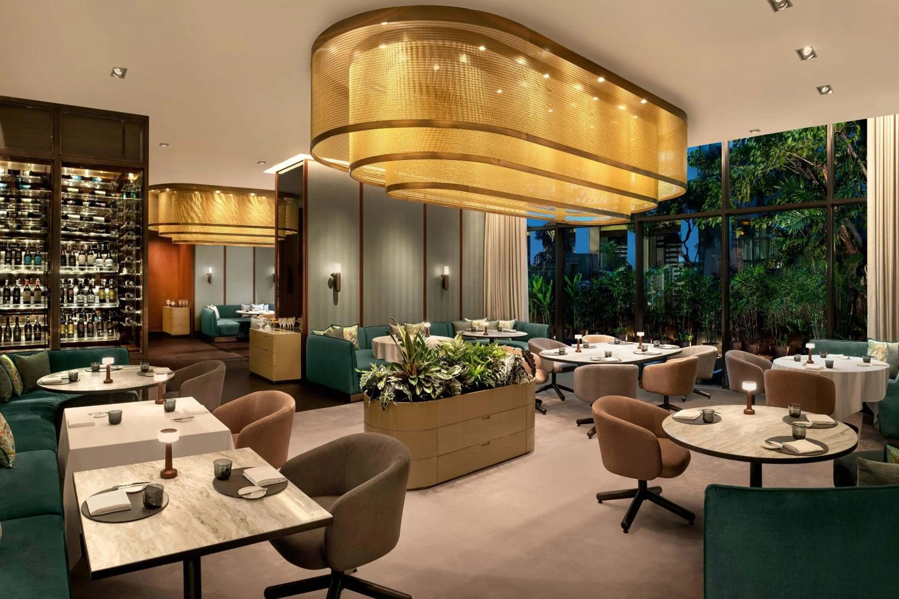 Restaurant/places to eat in The St. Regis Bangkok