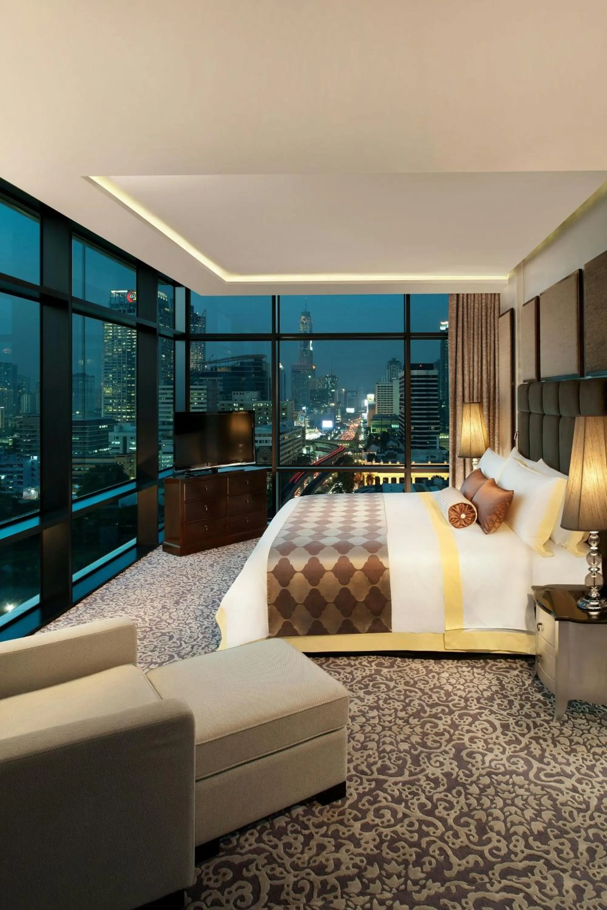 Bedroom, Bed in The St. Regis Bangkok