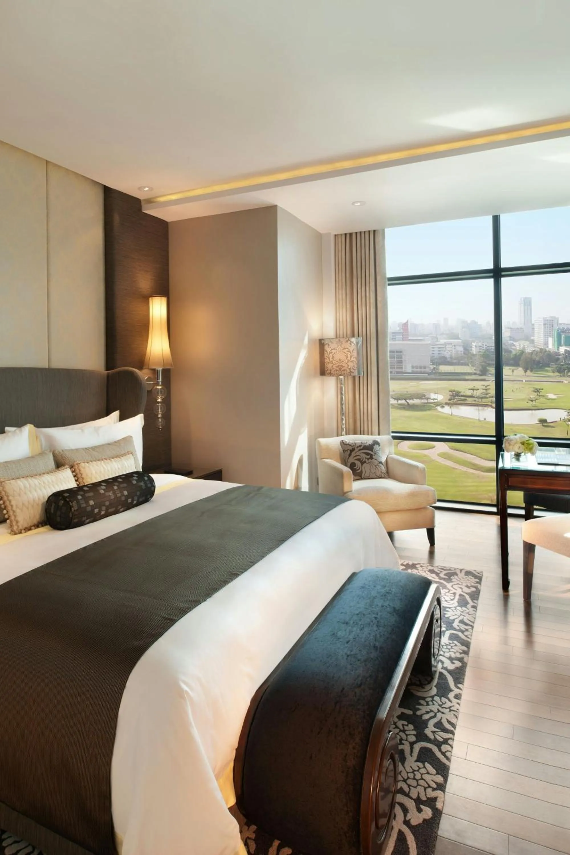 Photo of the whole room, Bed in The St. Regis Bangkok