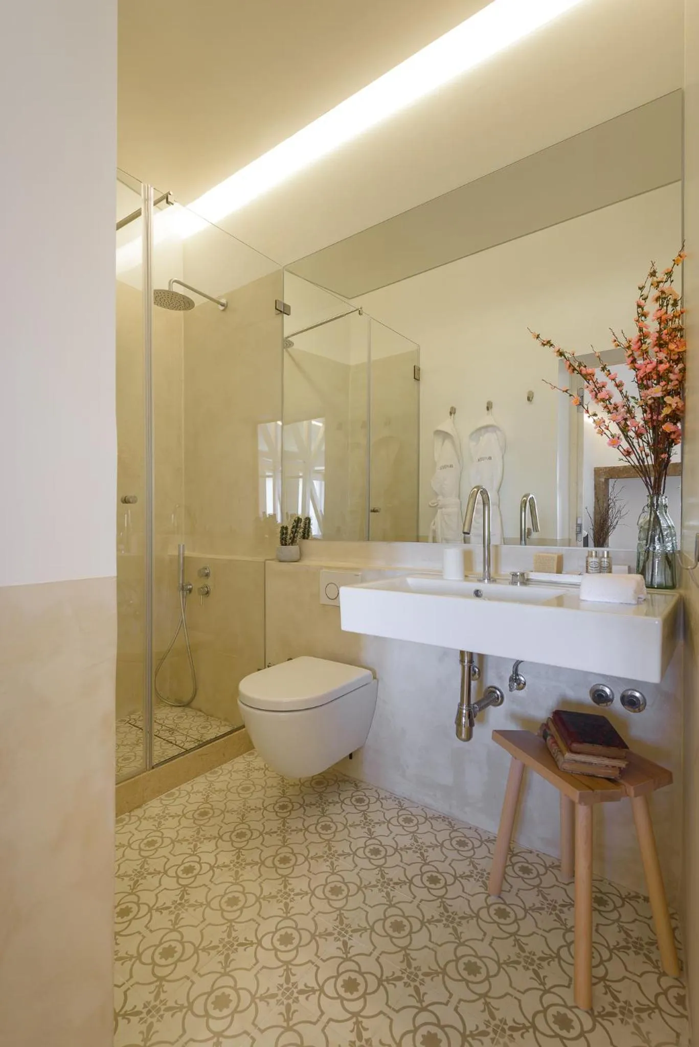 Bathroom in Dona Graca Lisbon Apartments