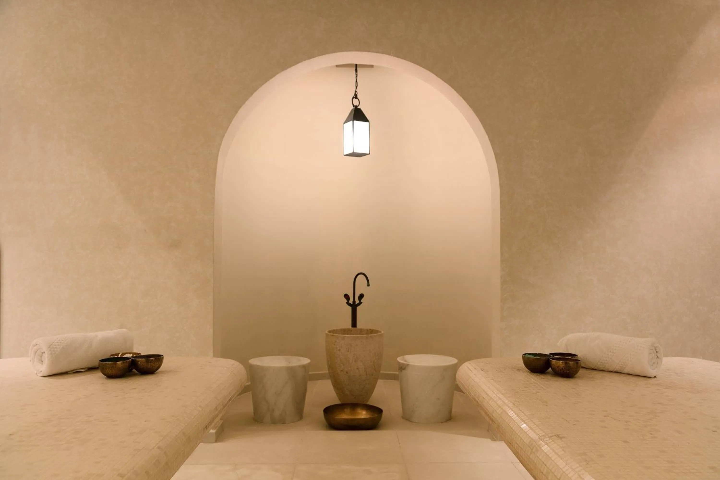 Spa and wellness centre/facilities, Bed in Al Bustan Palace, a Ritz-Carlton Hotel