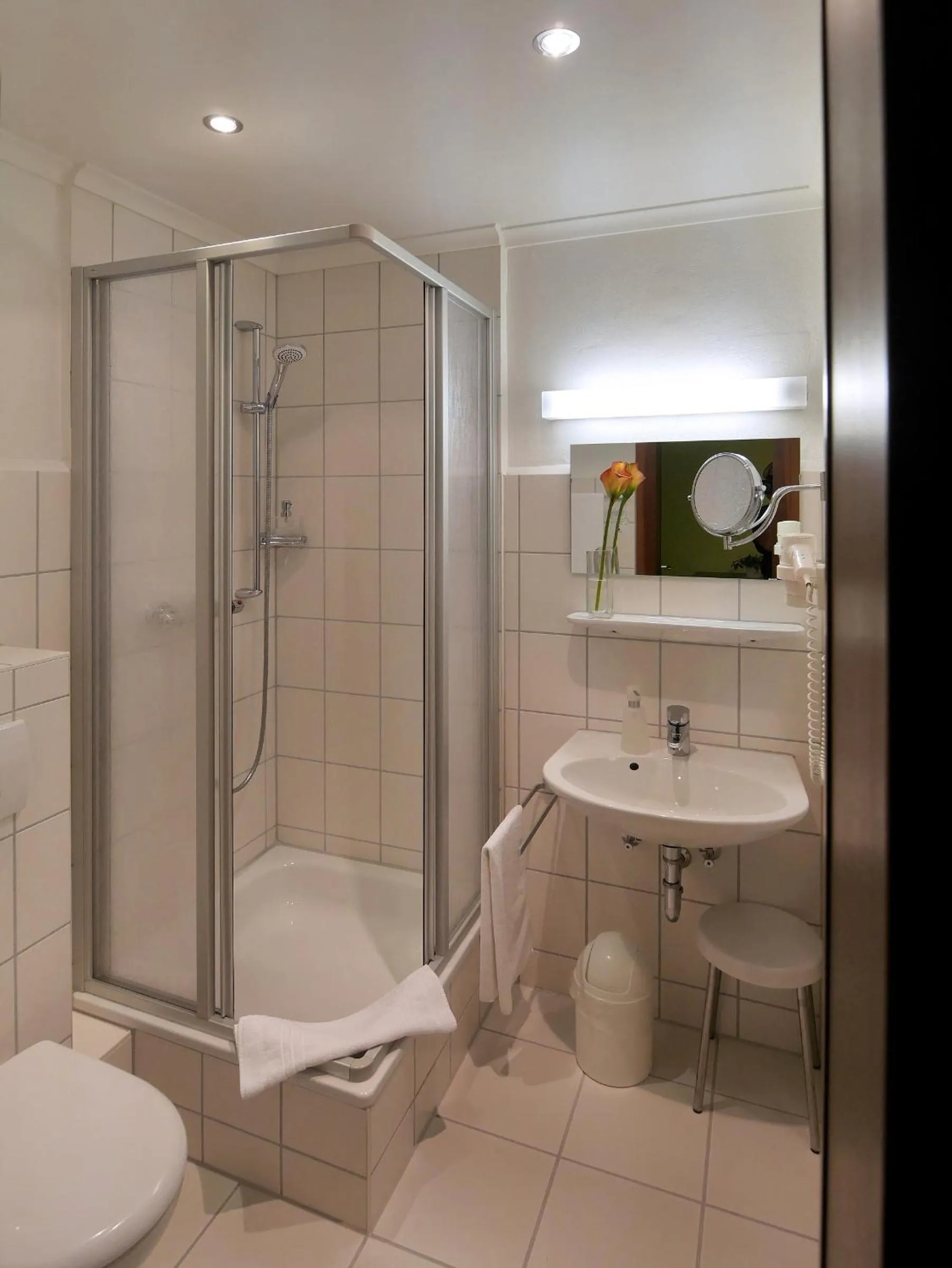 Photo of the whole room in Hotel Martha Dresden