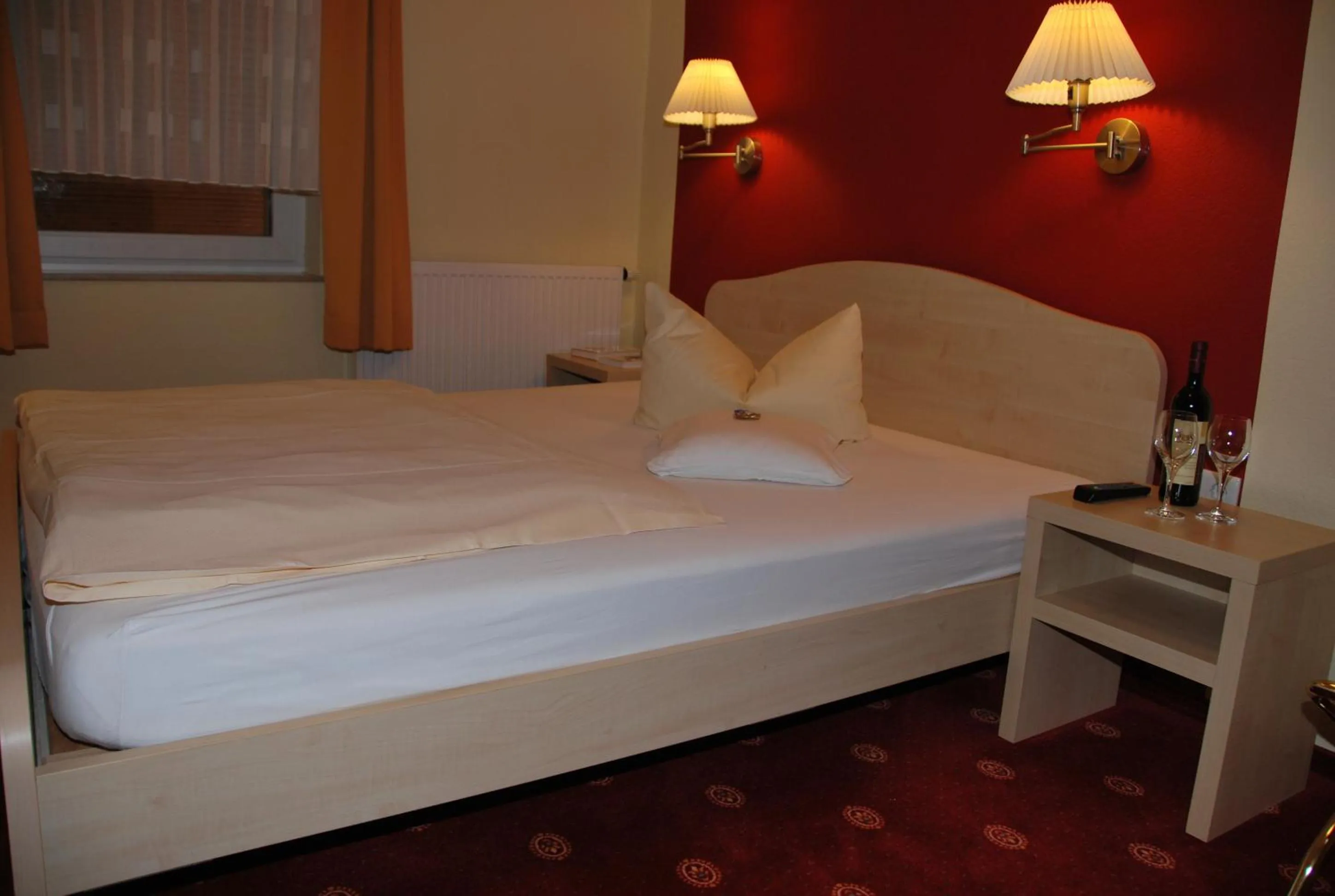 Photo of the whole room, Bed in Gasthaus Kempermann