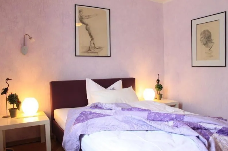 Bed in Hotel Grüner Baum