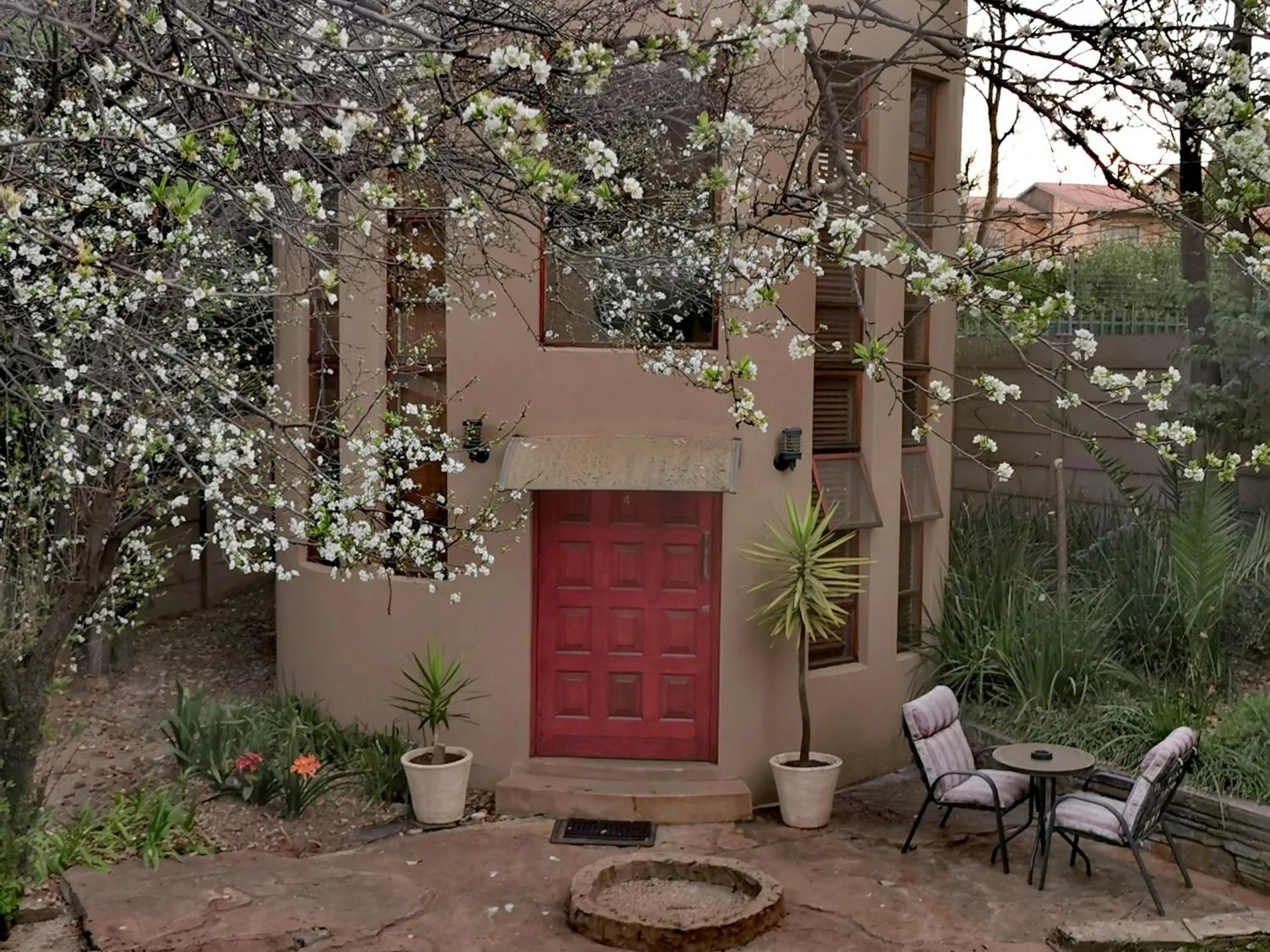 BBQ facilities in Moonflower Cottages