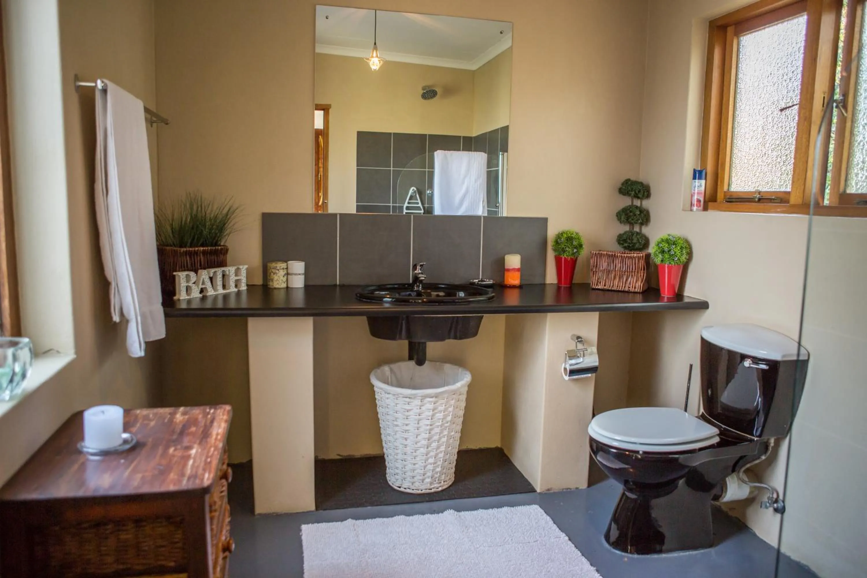Bathroom in Moonflower Cottages
