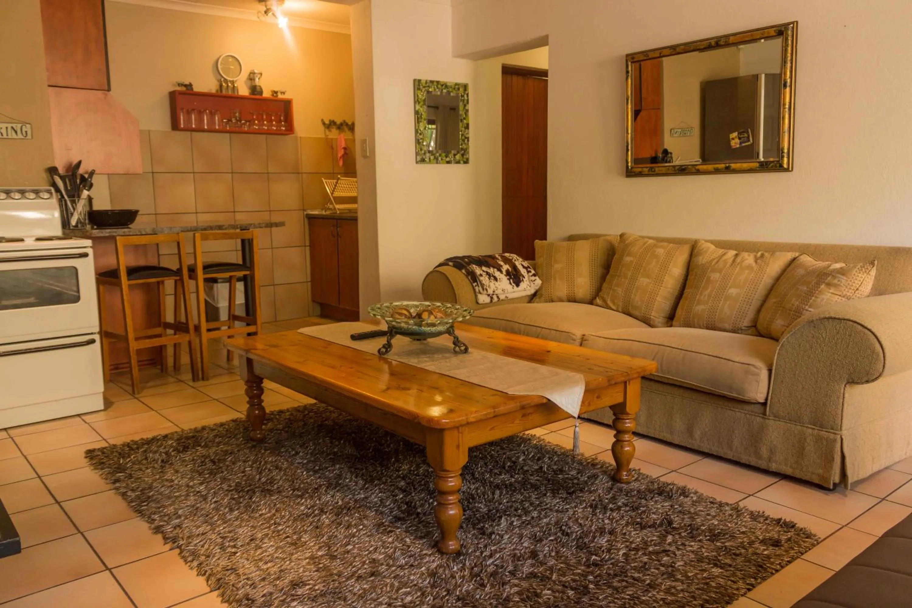 Kitchen or kitchenette in Moonflower Cottages