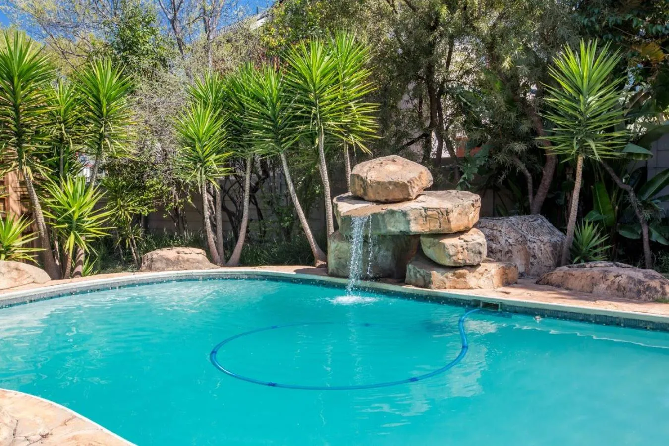 Swimming pool in Moonflower Cottages