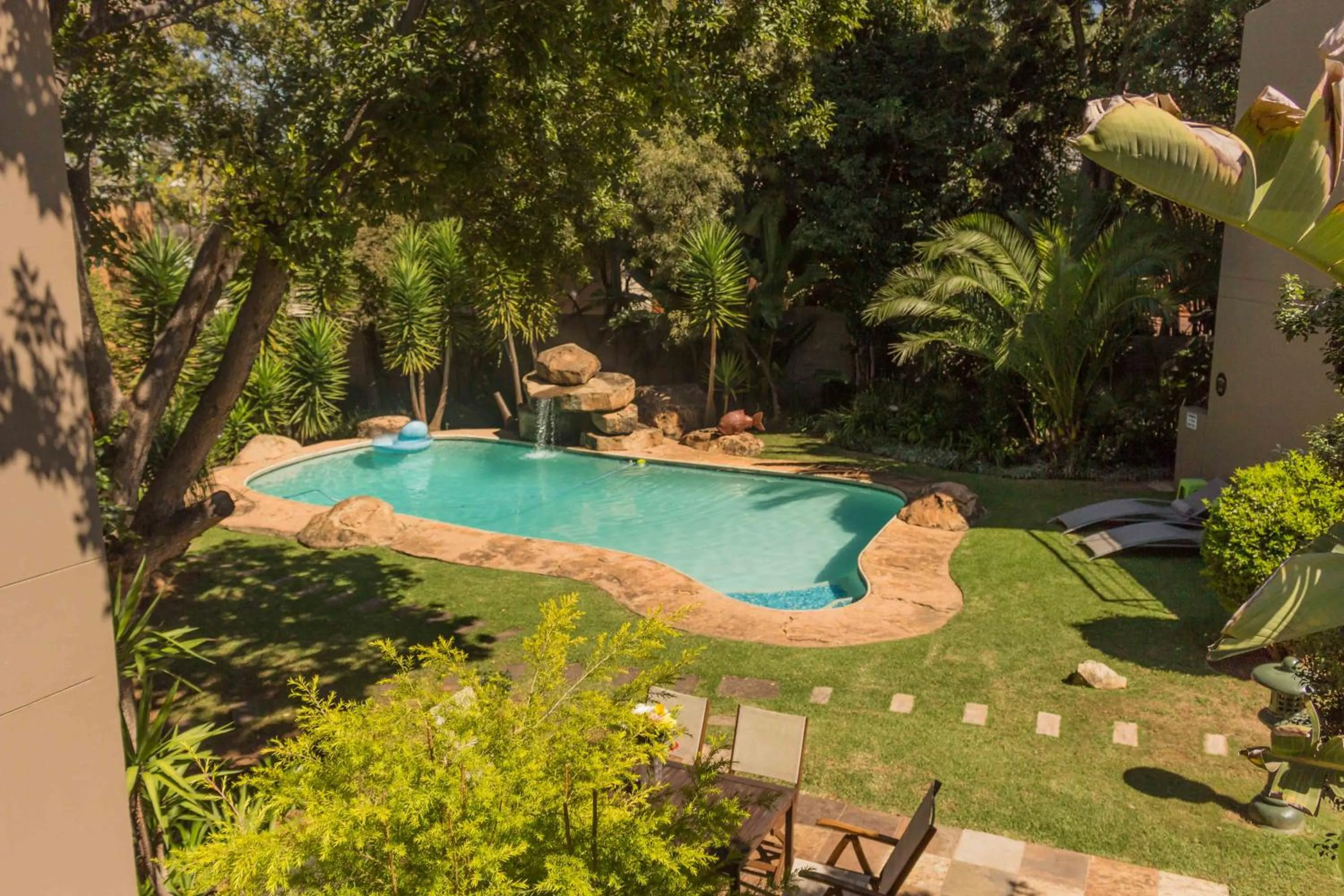 Garden in Moonflower Cottages
