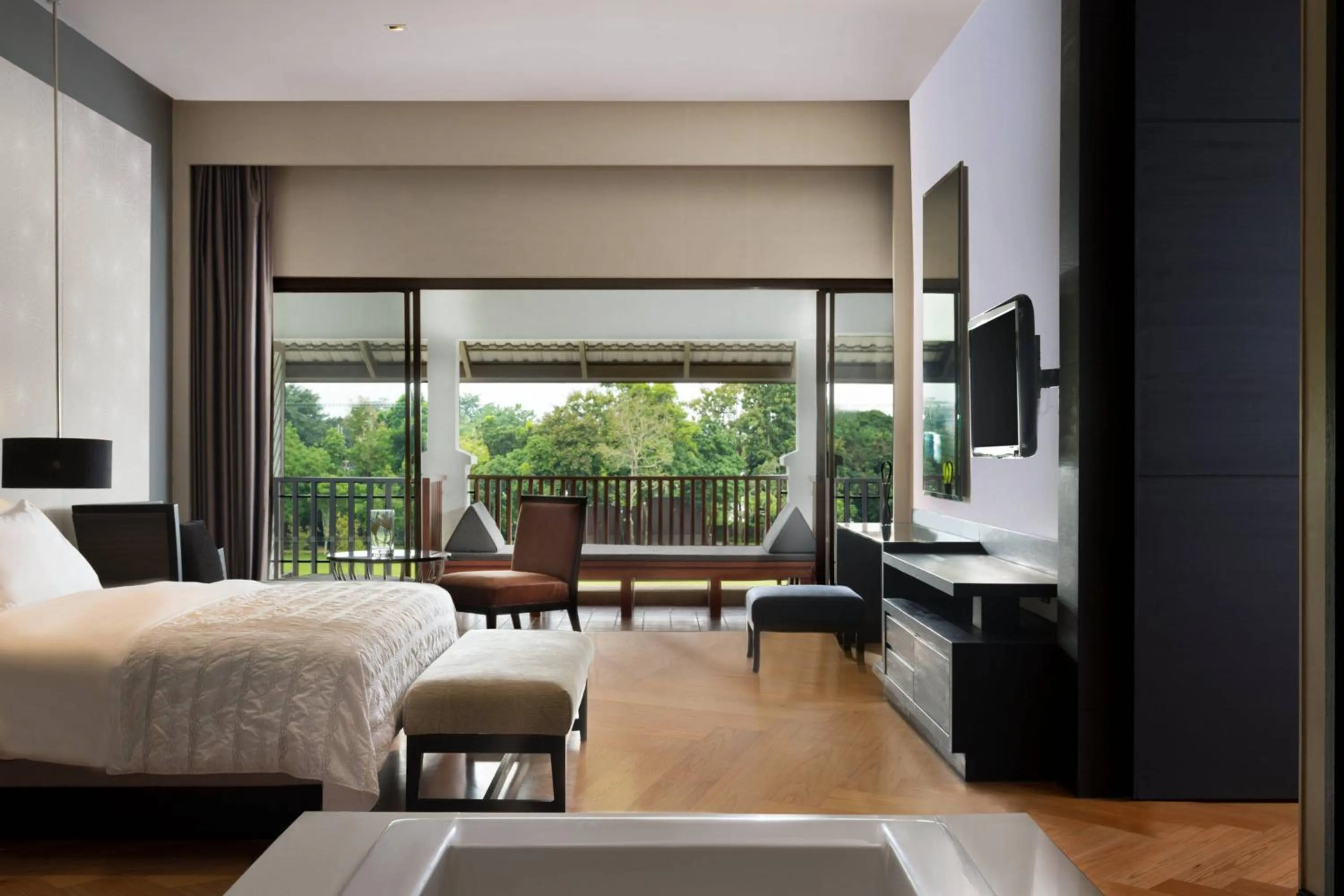 Bedroom, Bed in Le Meridien Chiang Rai Resort, Thailand