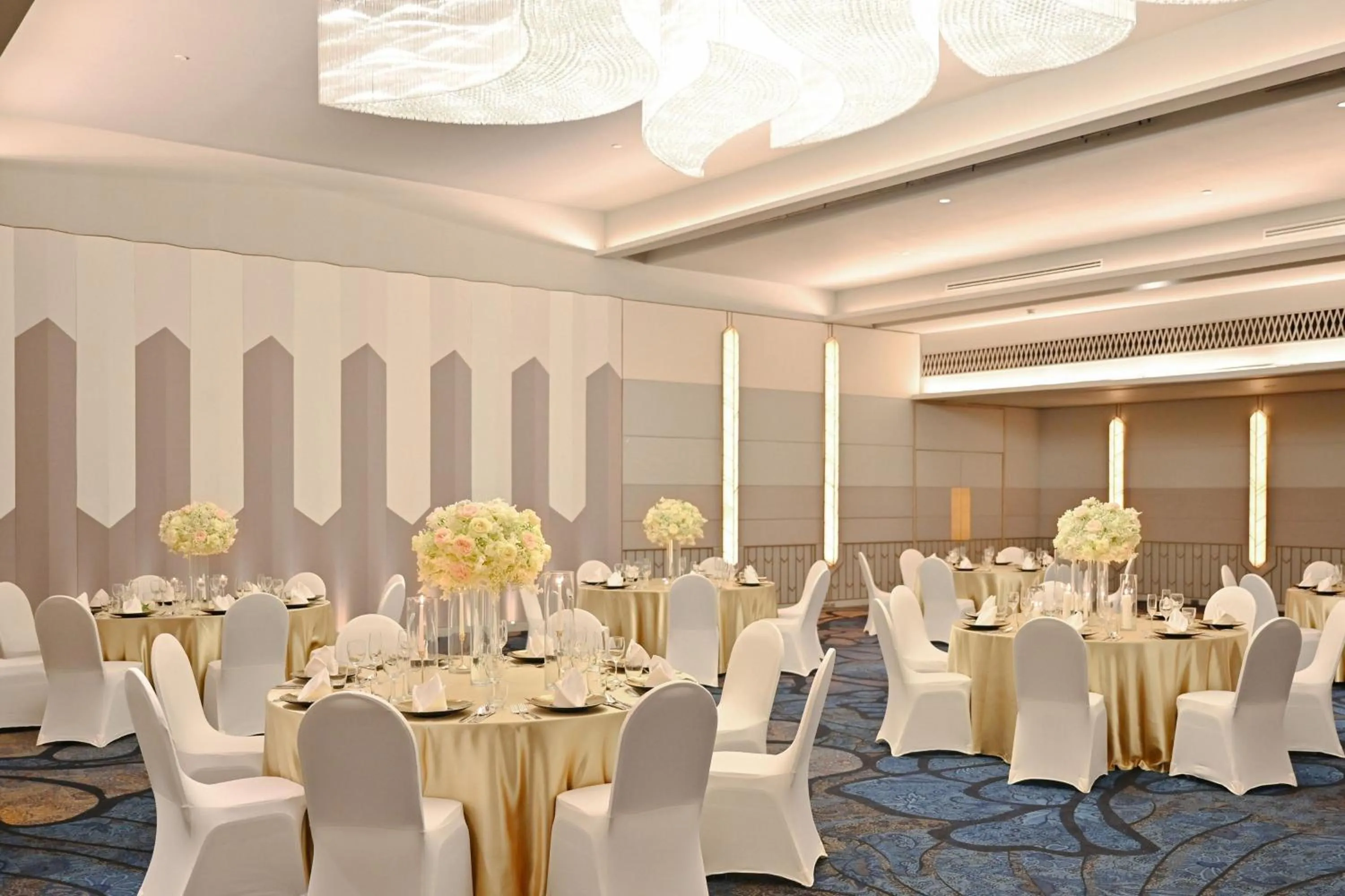 Banquet/Function facilities in Le Meridien Phuket Beach Resort