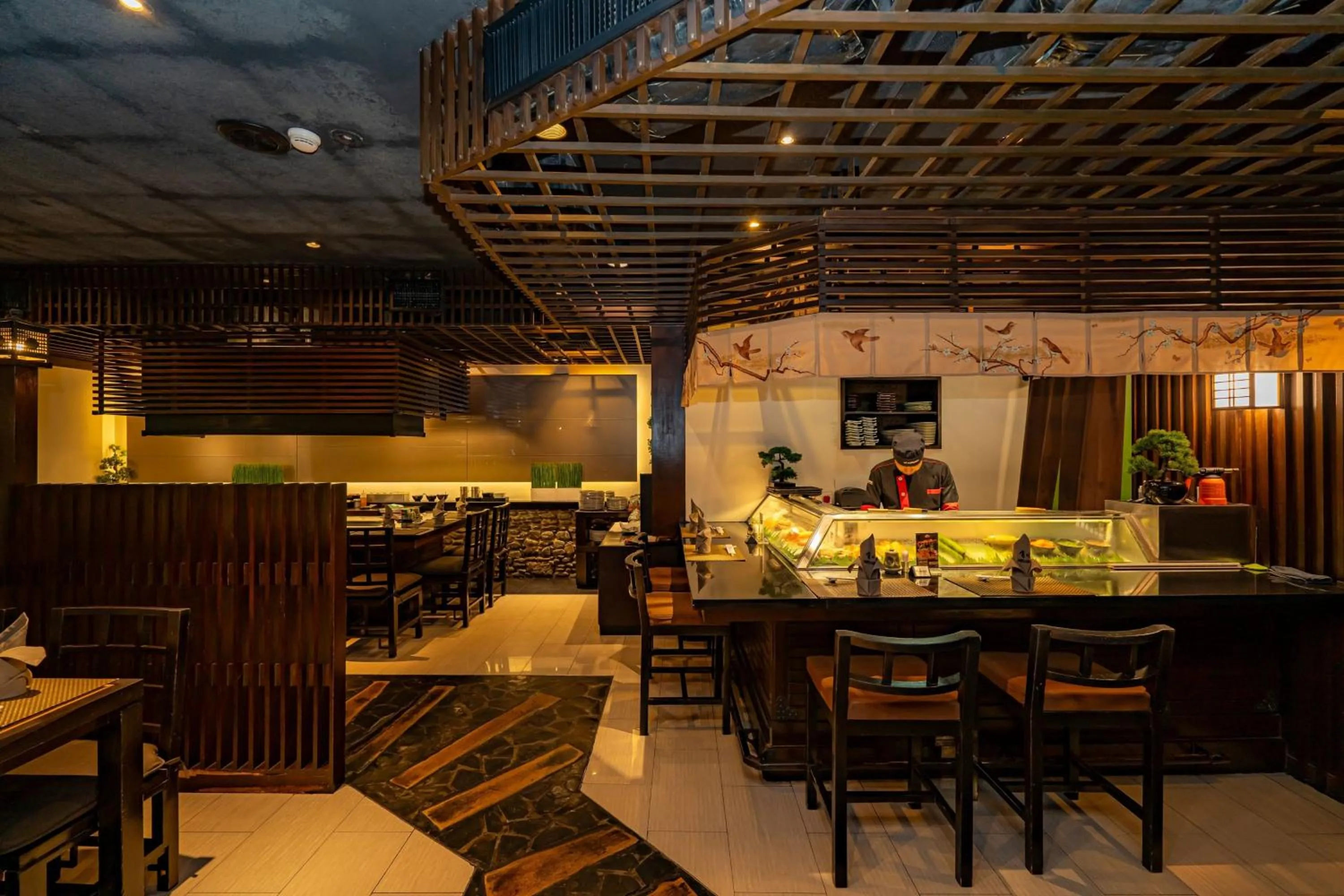 Restaurant/places to eat in Le Meridien Phuket Beach Resort