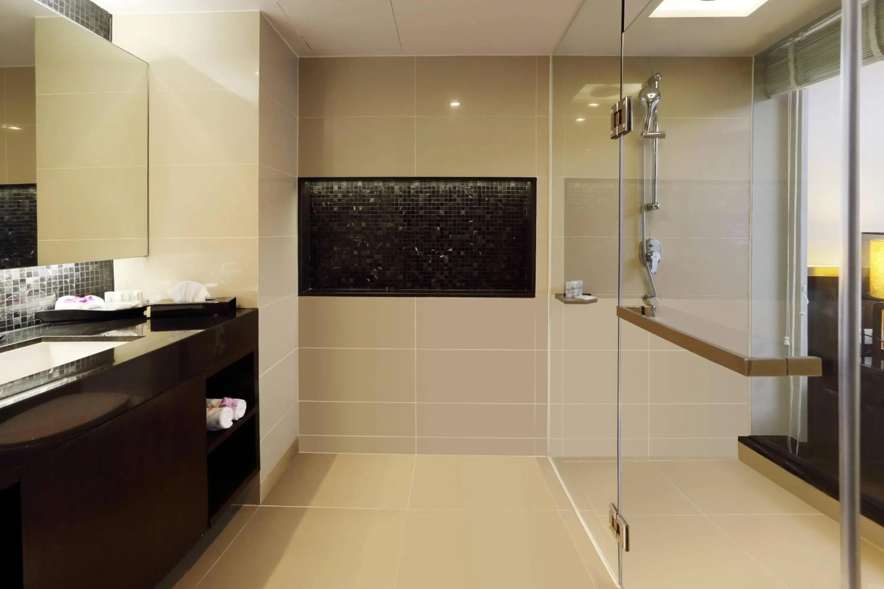 Bathroom in Le Meridien Phuket Beach Resort