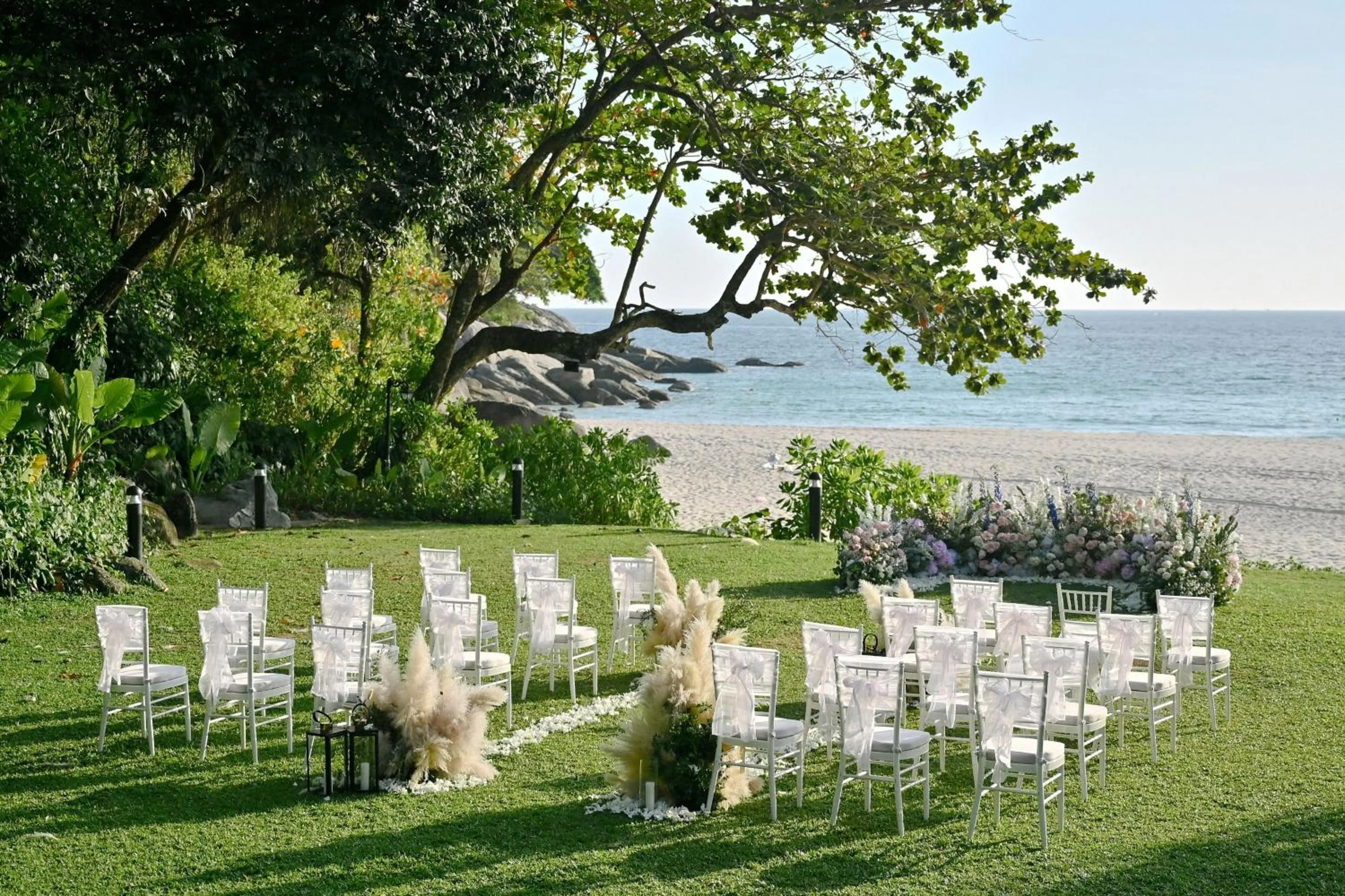 Banquet/Function facilities in Le Meridien Phuket Beach Resort
