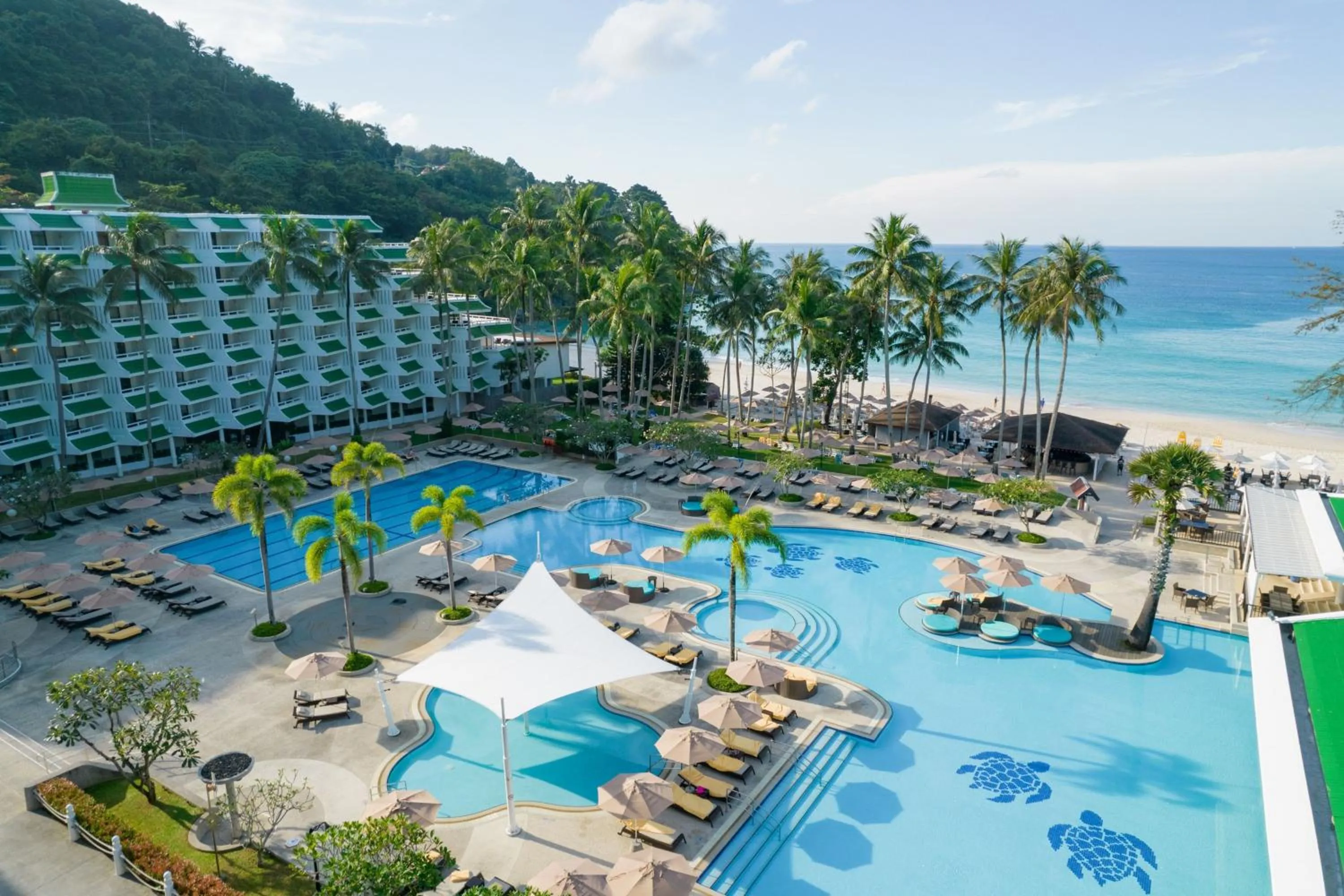 Property building in Le Meridien Phuket Beach Resort