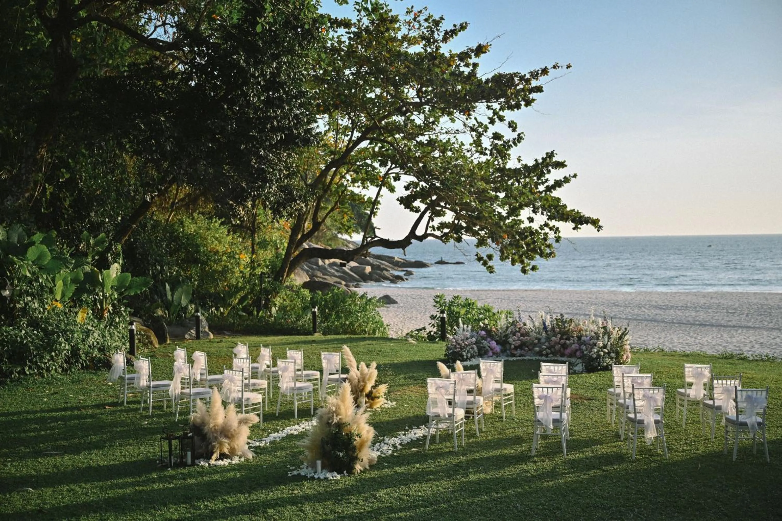 Beach in Le Meridien Phuket Beach Resort