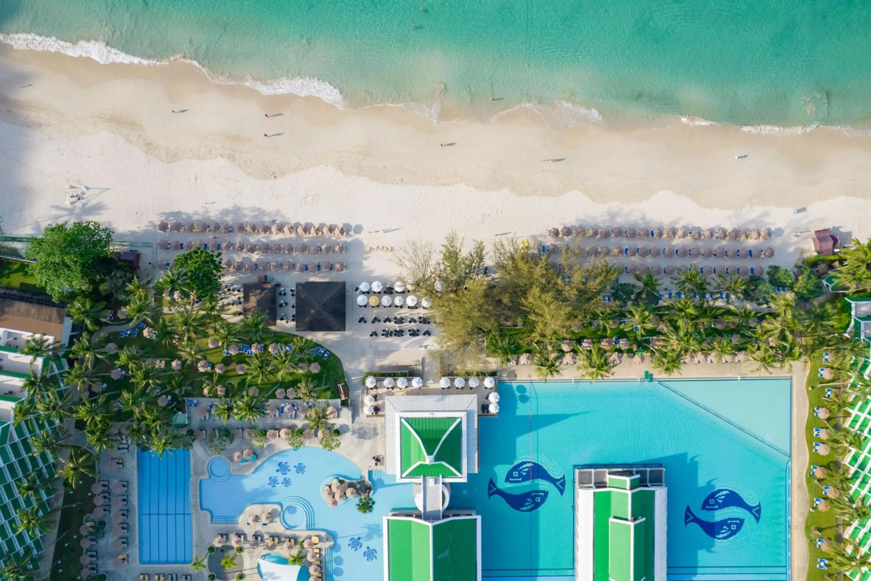 Property building in Le Meridien Phuket Beach Resort