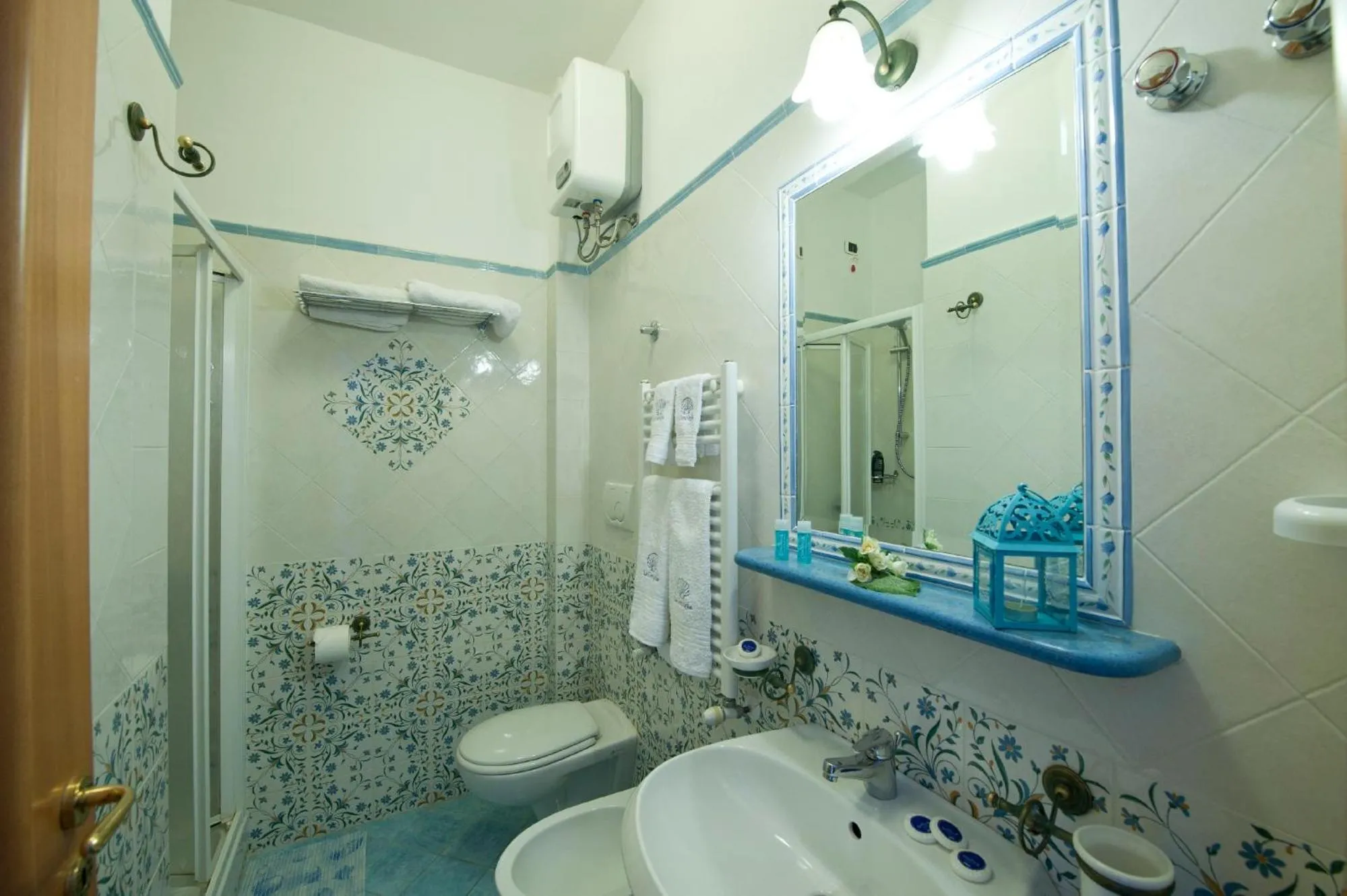 Bathroom in Hotel La Conchiglia