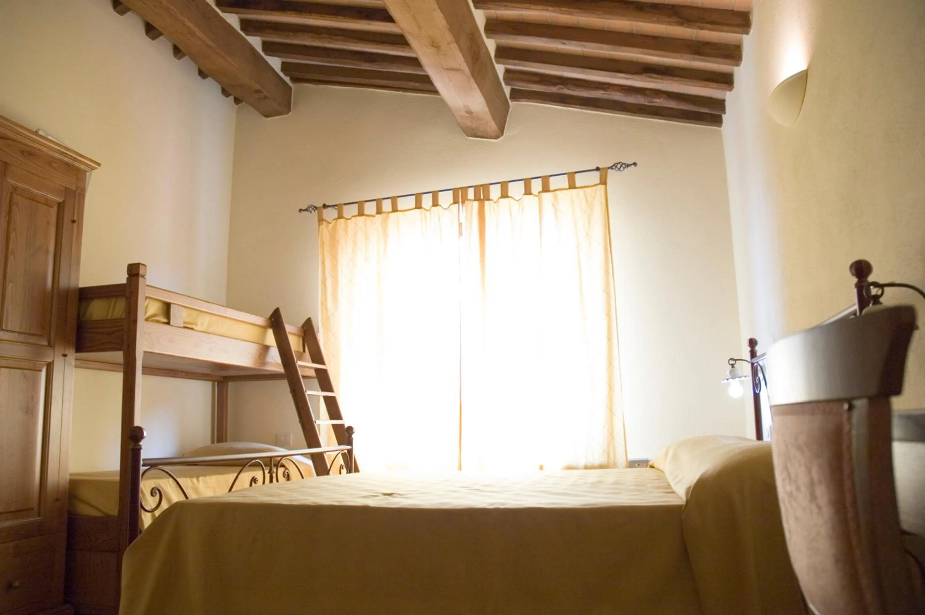 bunk bed, Bed in Bed & Breakfast Suvereto