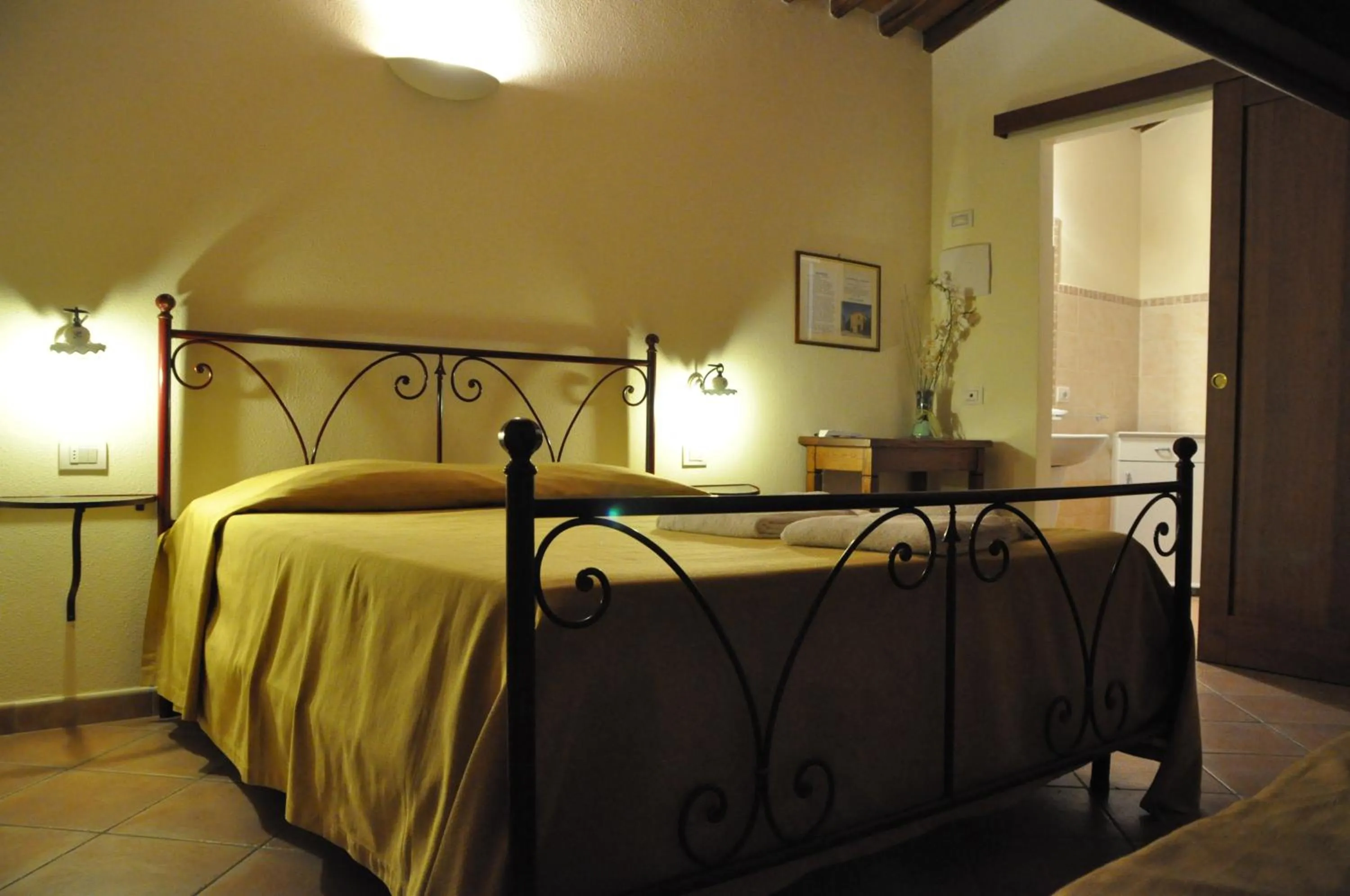 Bedroom, Bed in Bed & Breakfast Suvereto