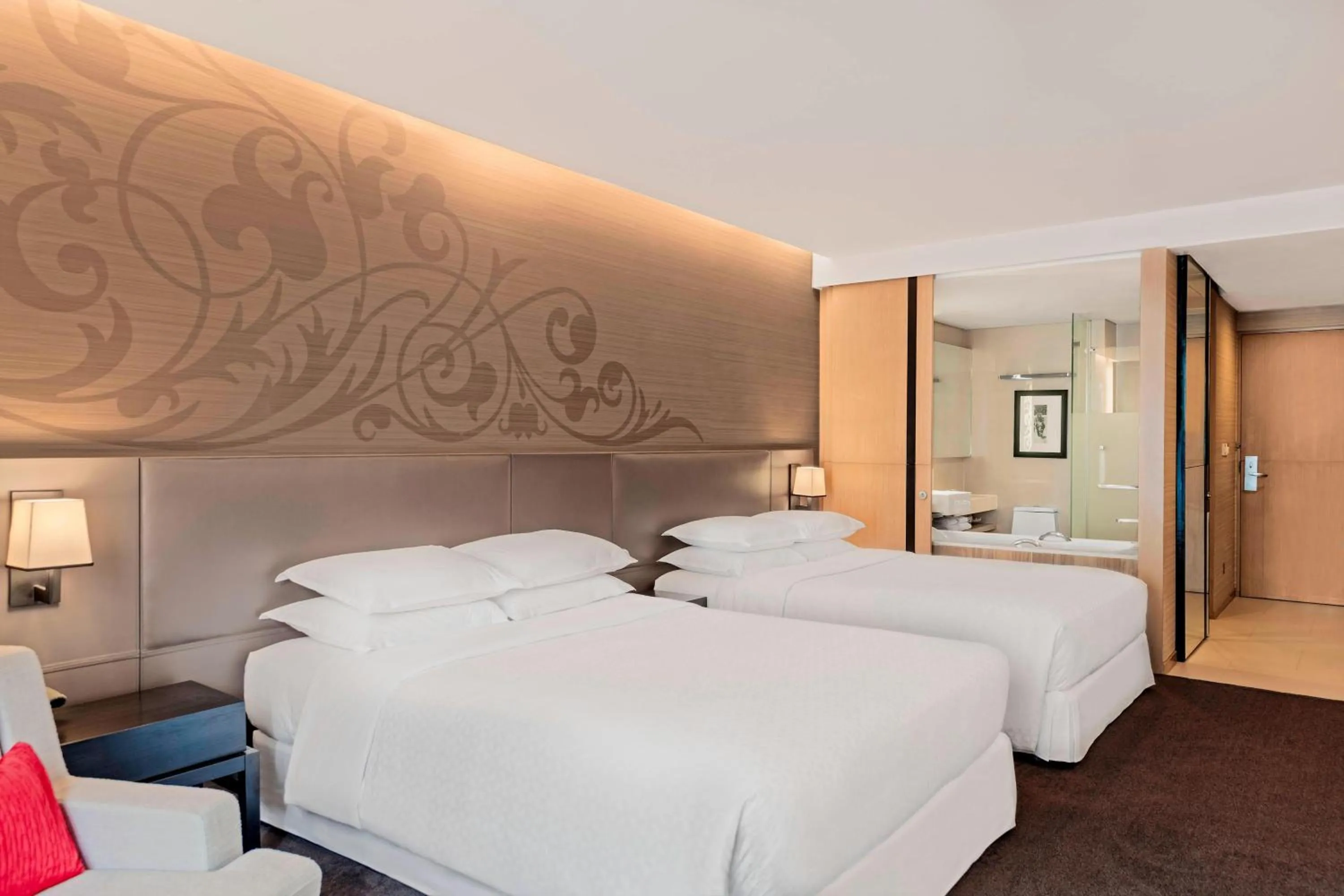 Photo of the whole room, Bed in Four Points by Sheraton Bangkok, Sukhumvit 15