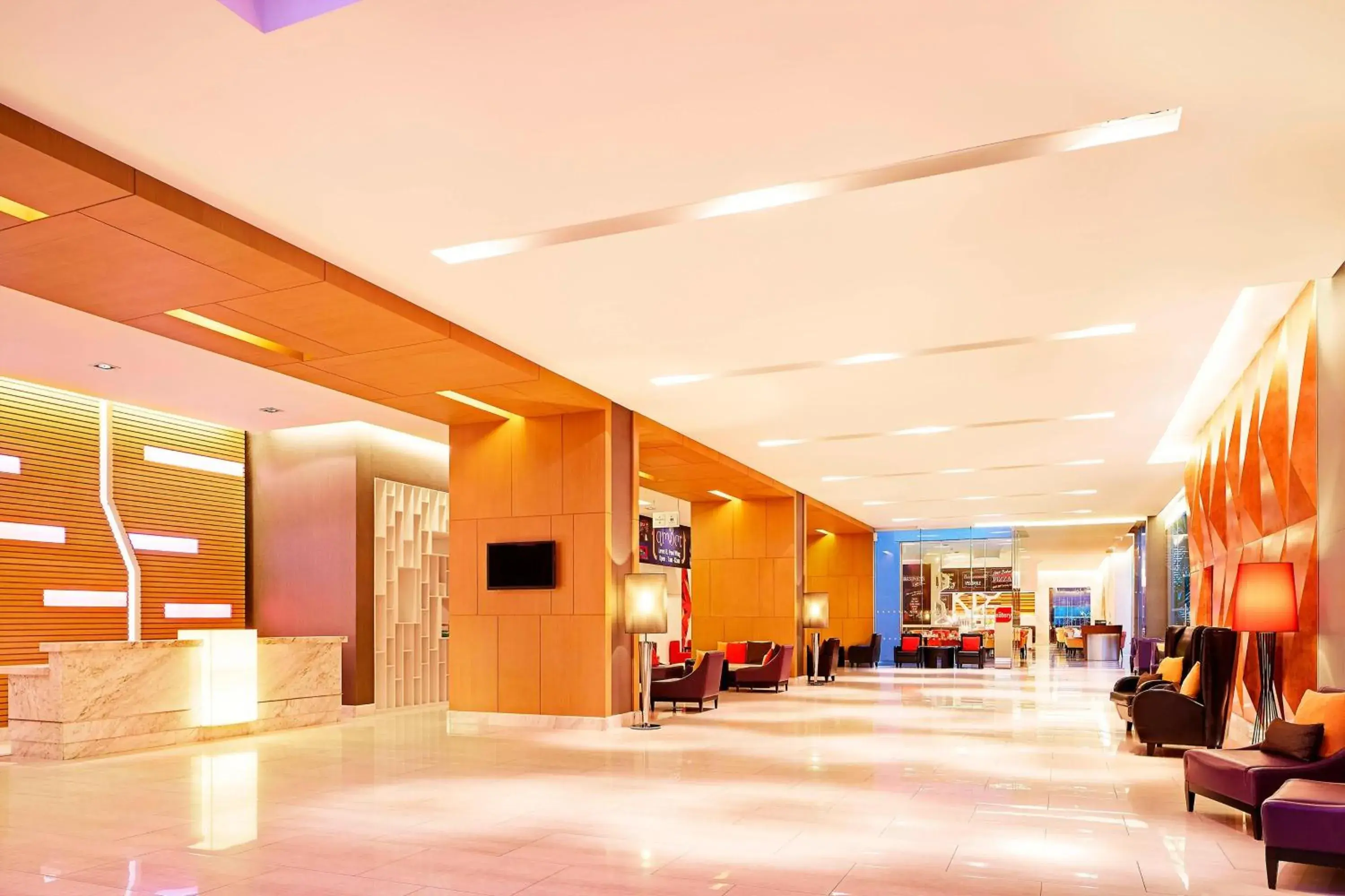 Lobby or reception in Four Points by Sheraton Bangkok, Sukhumvit 15 Lobby or reception in Four Points by Sheraton Bangkok, Sukhumvit 15