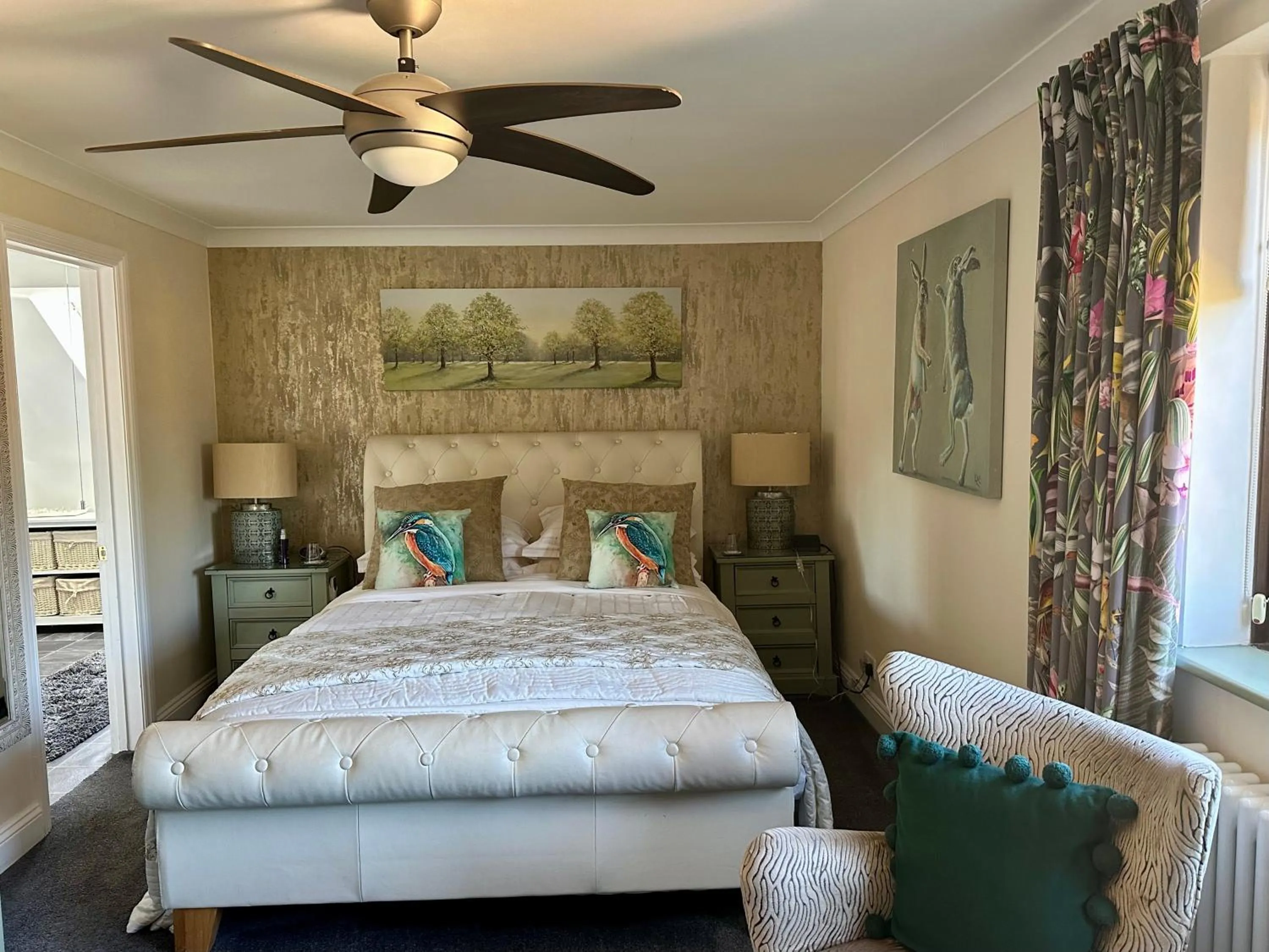 Bed in Beechwood B and B