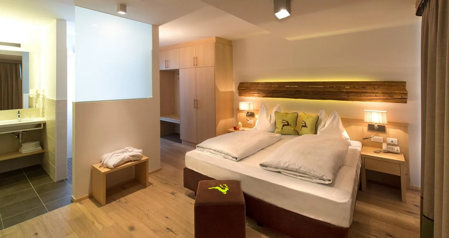 Photo of the whole room, Bed in Hotel Regglbergerhof