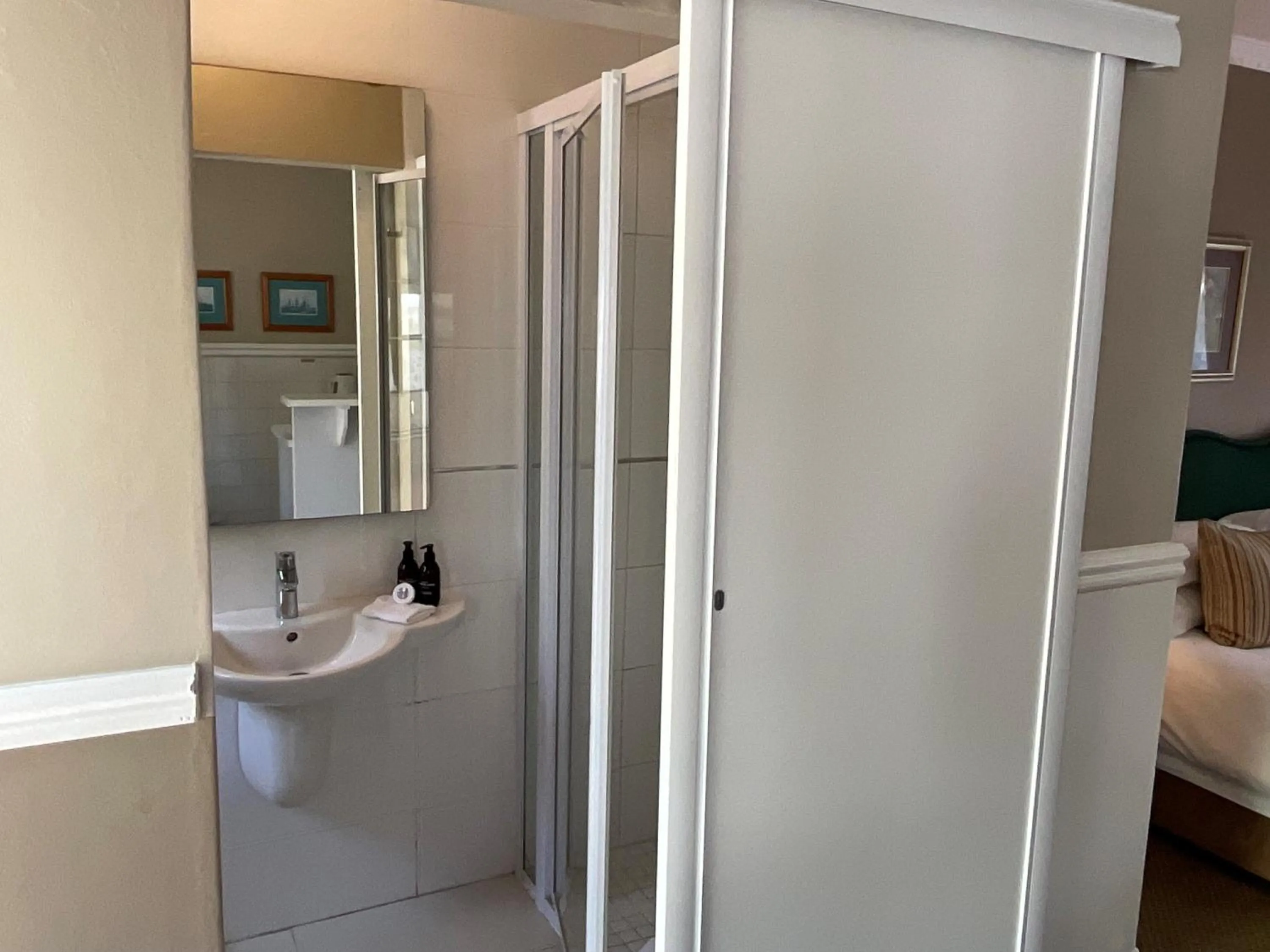 Shower, Bed in Brighton Lodge - #Solar Energy #No Loadshedding