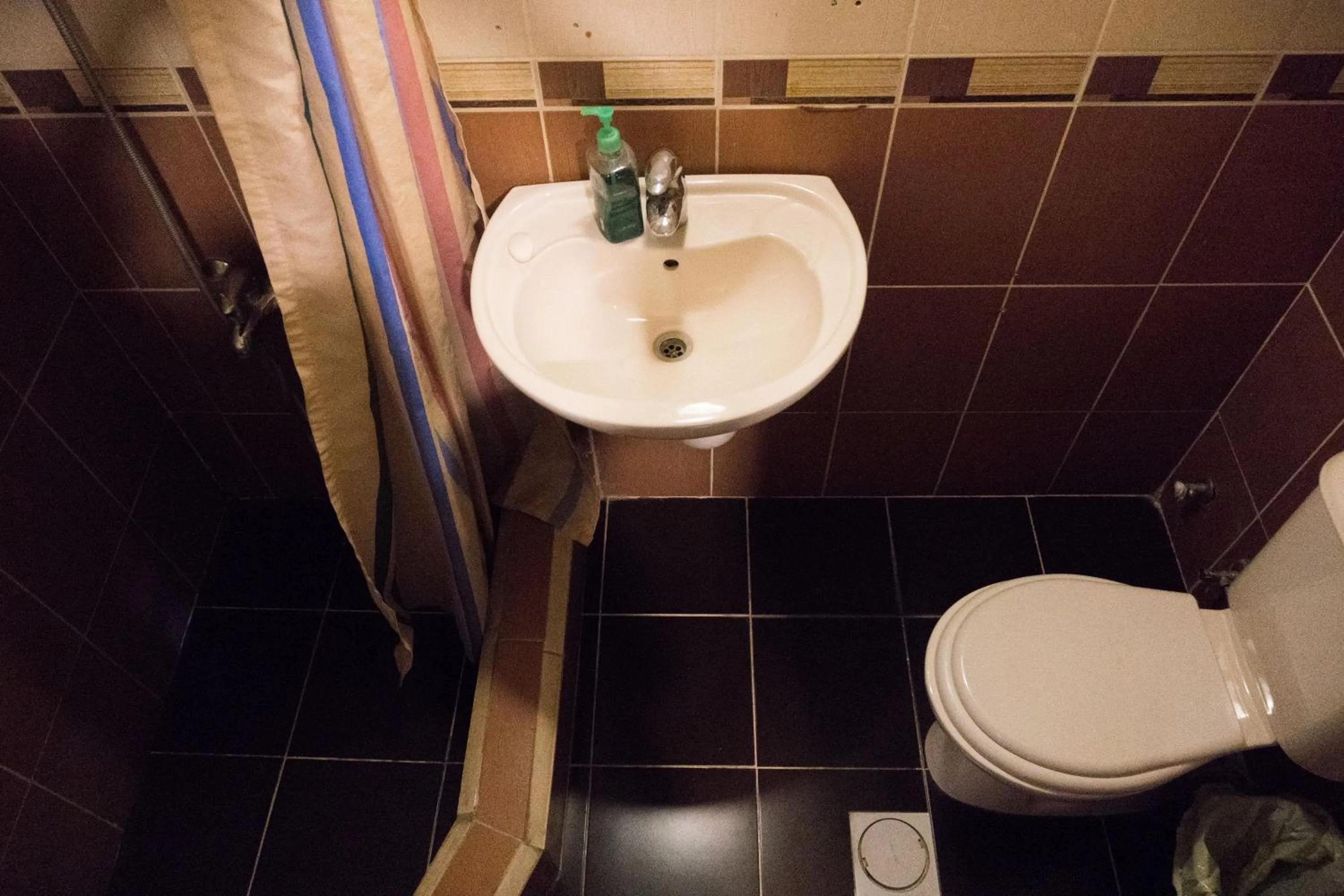 Shower in Madaba Hotel