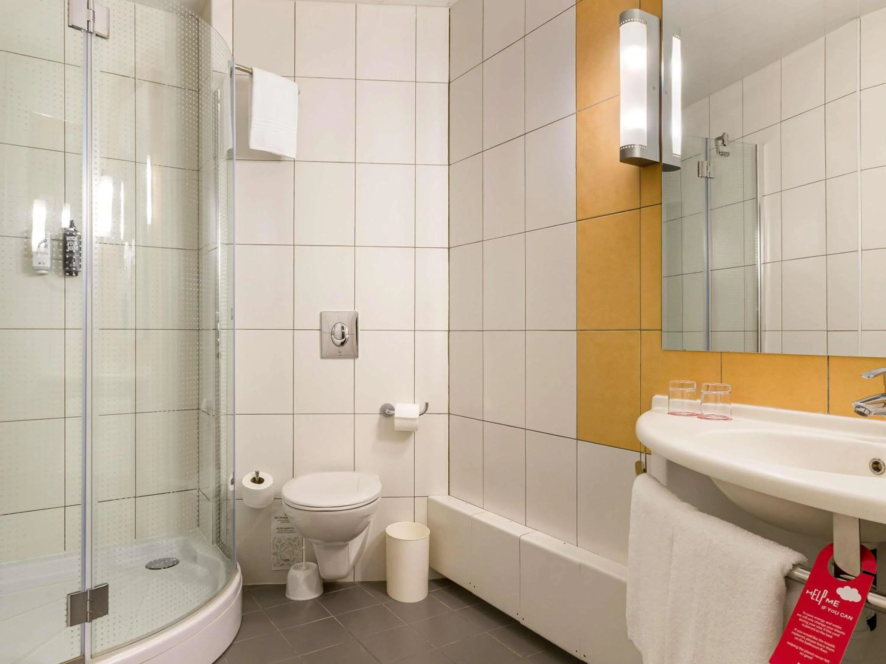 Bedroom in ibis Kyiv City Center