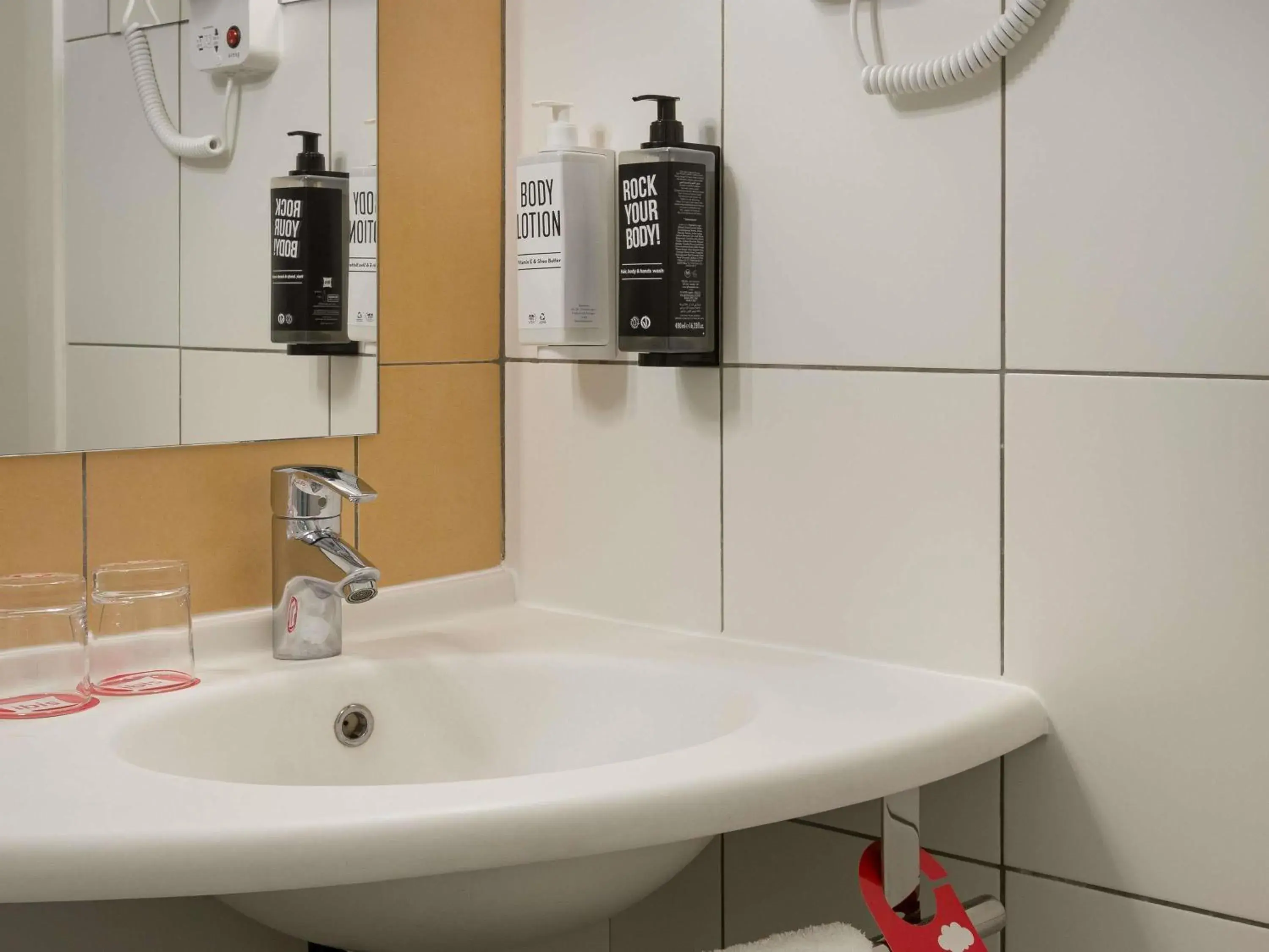 Bedroom in ibis Kyiv City Center Bedroom in ibis Kyiv City Center