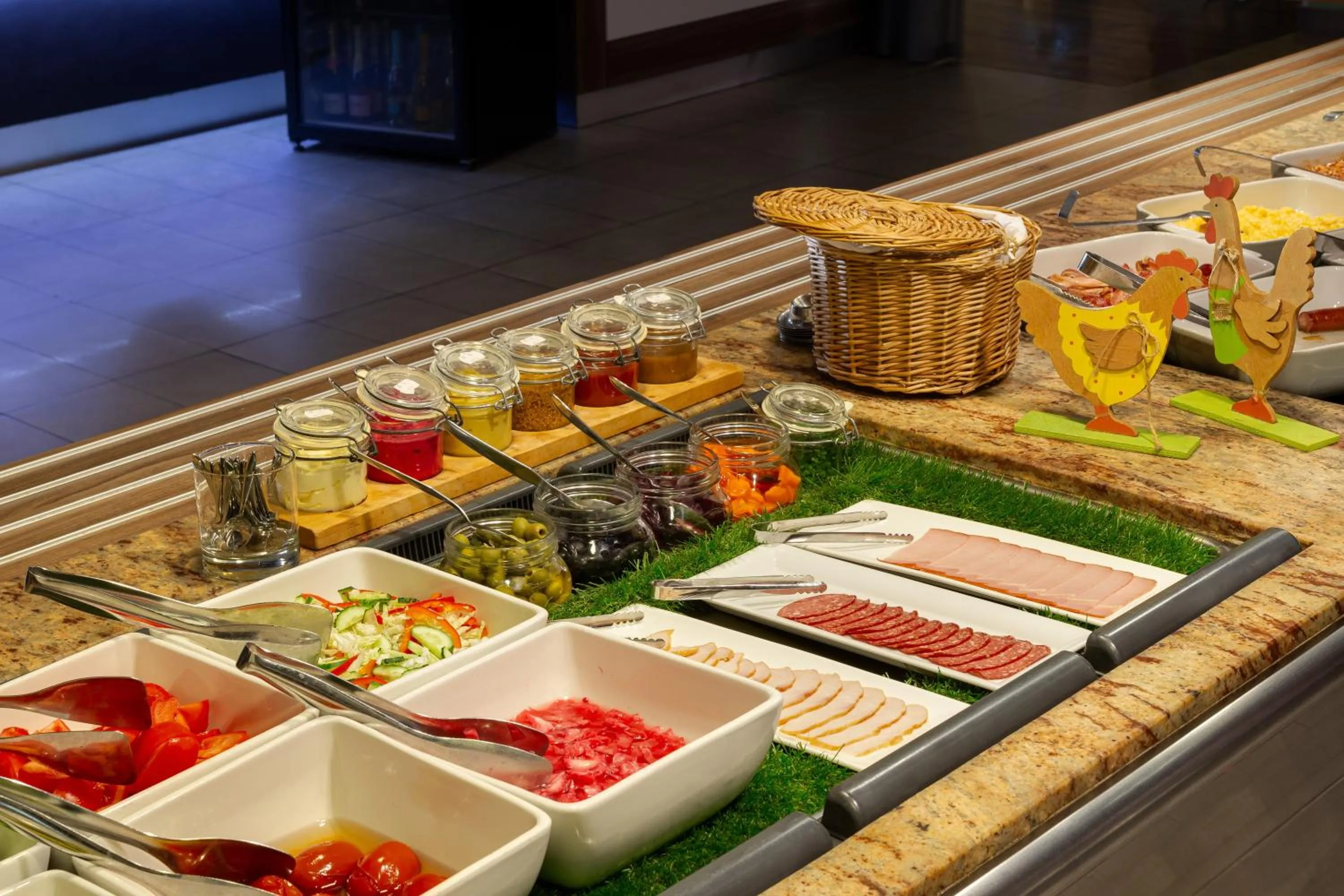 Restaurant/places to eat in ibis Kyiv City Center