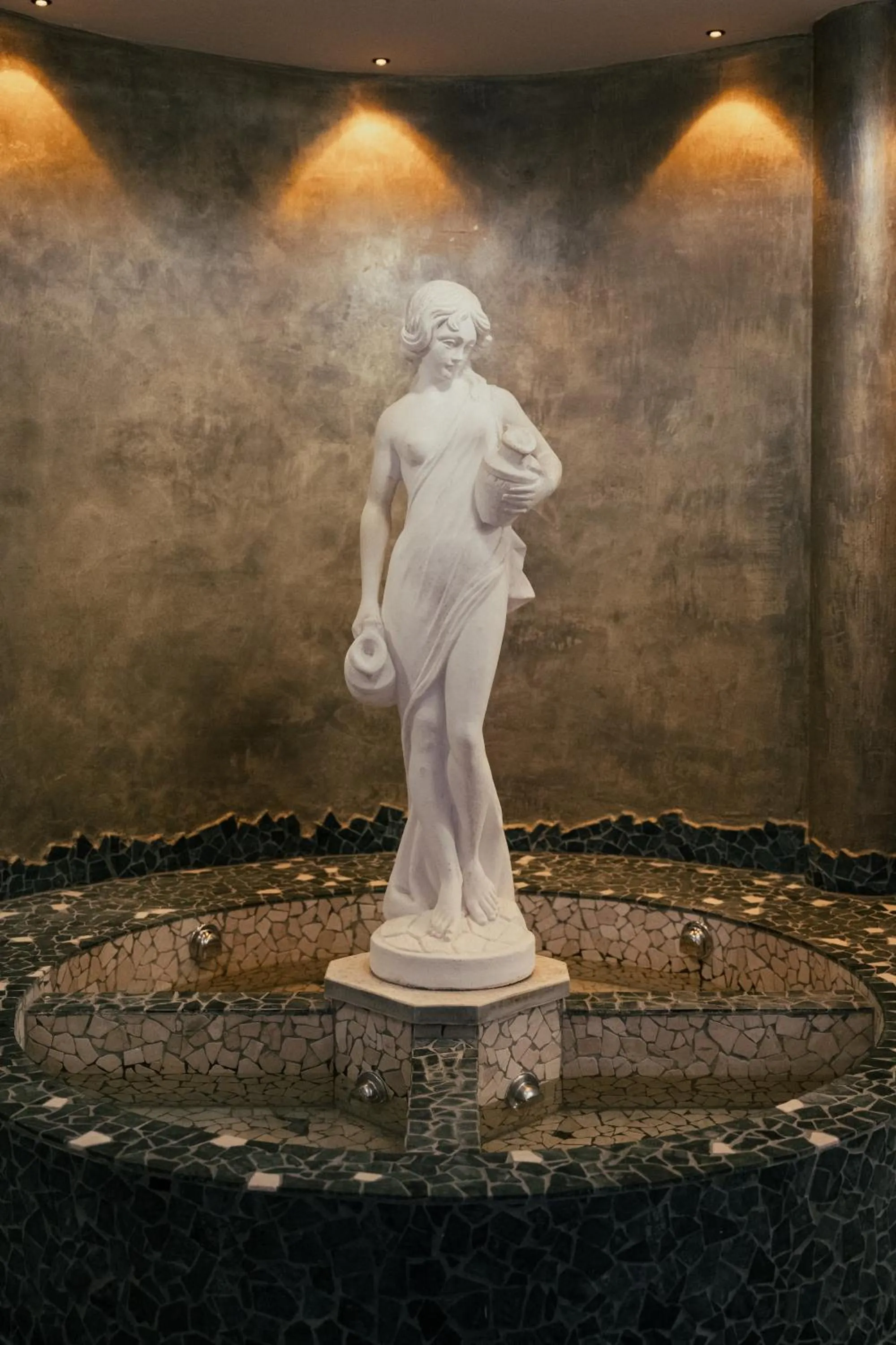 Swimming pool in Hotel WH - Wiesnerhof