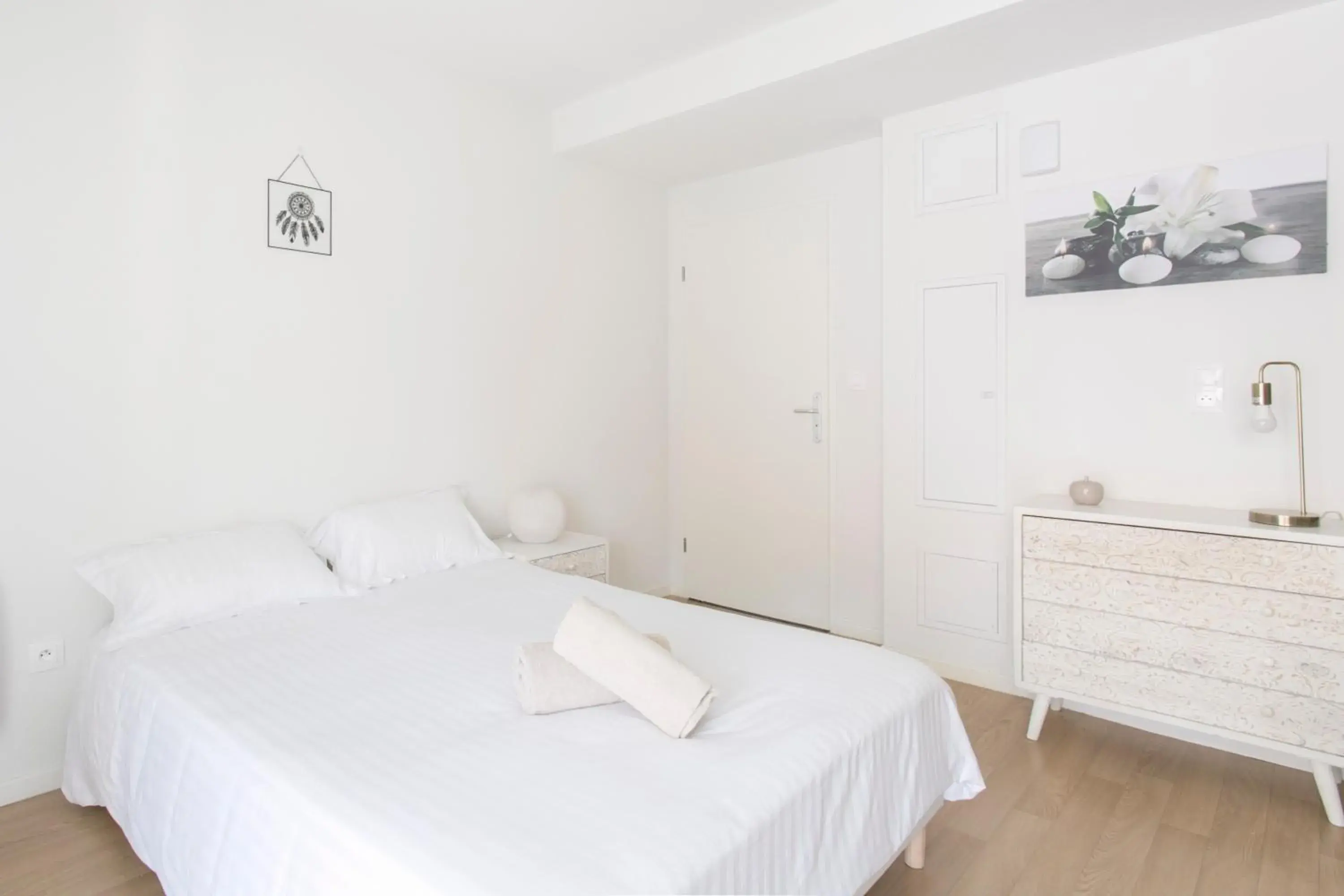 Studio One Double Bed in Zenao Appart'hôtels Mulhouse Studio One Double Bed in Zenao Appart'hôtels Mulhouse