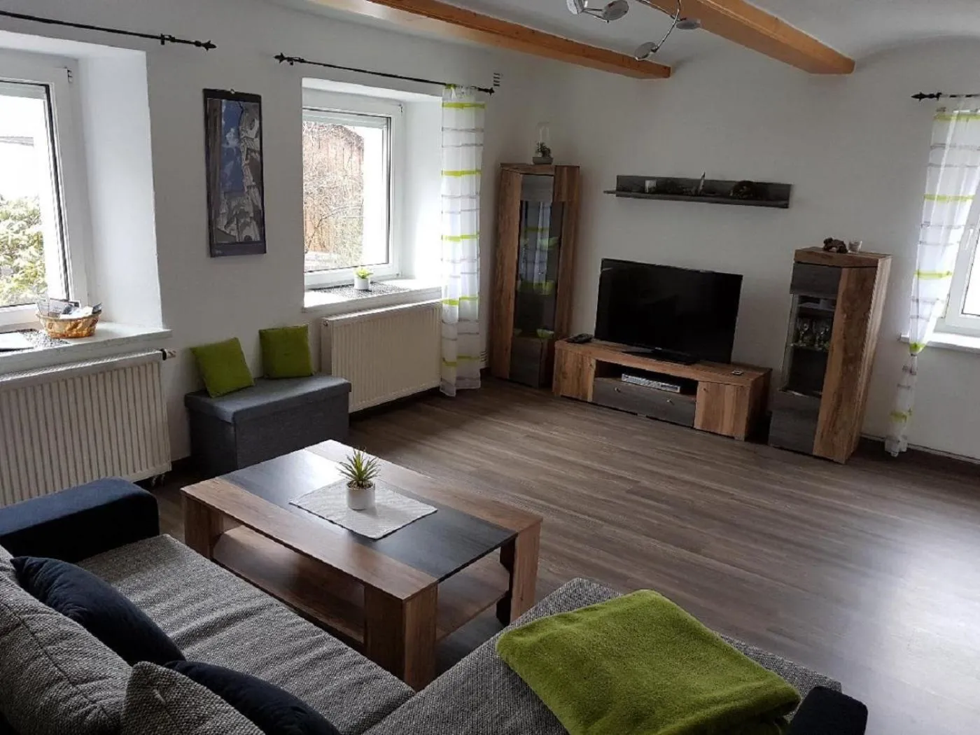TV and multimedia in Ferienwohnung Dersch